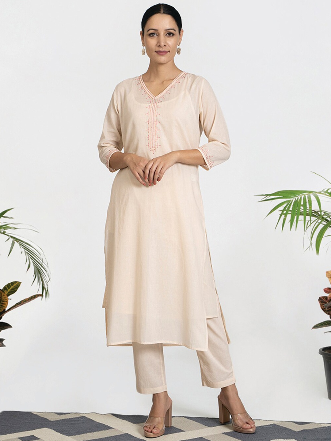 

AKISO Women Beige Embroidered Pure Cotton Kurta with Trousers
