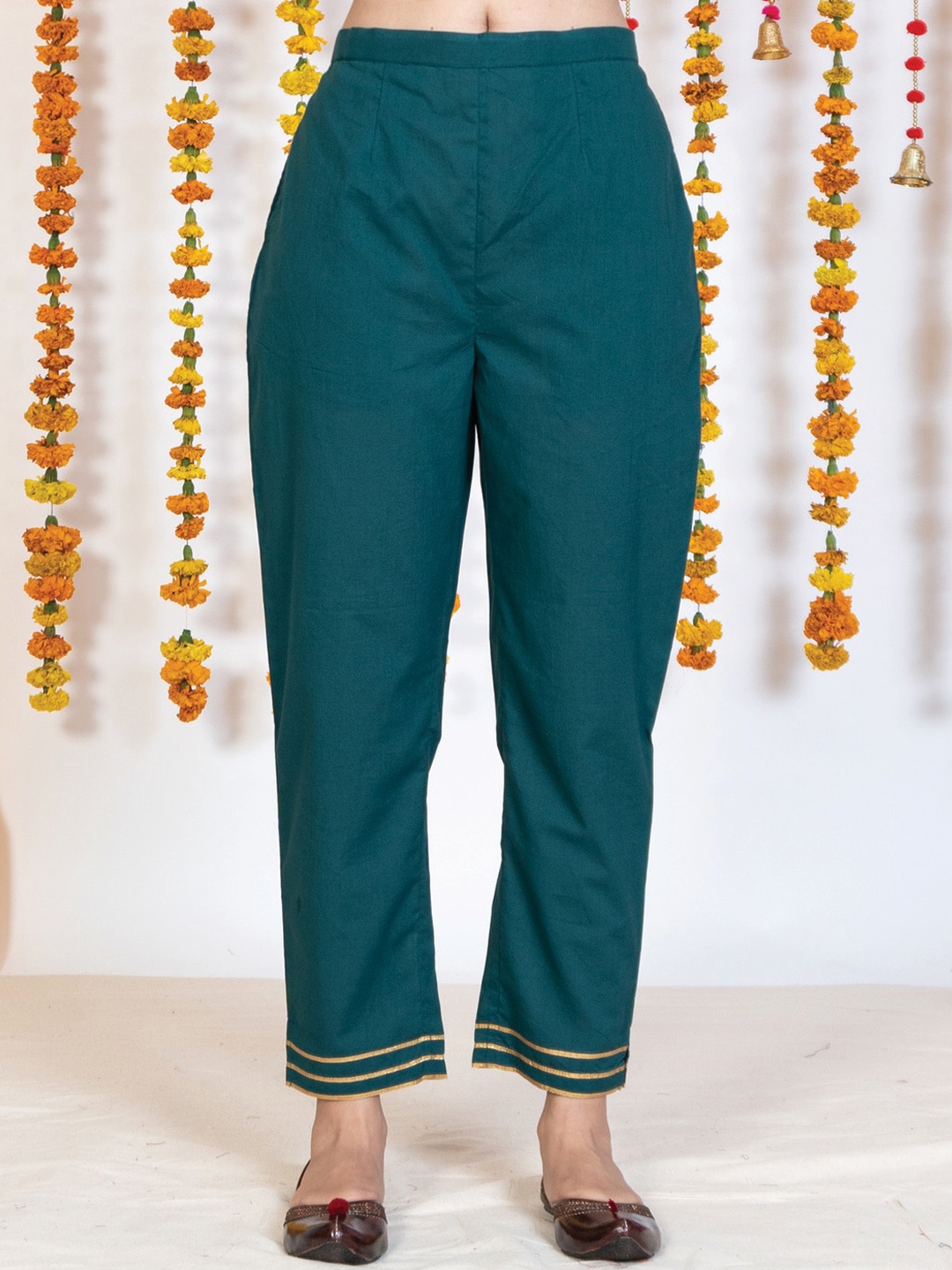 

AKISO Women Green Cigarette Trousers With Gotta Embroidery