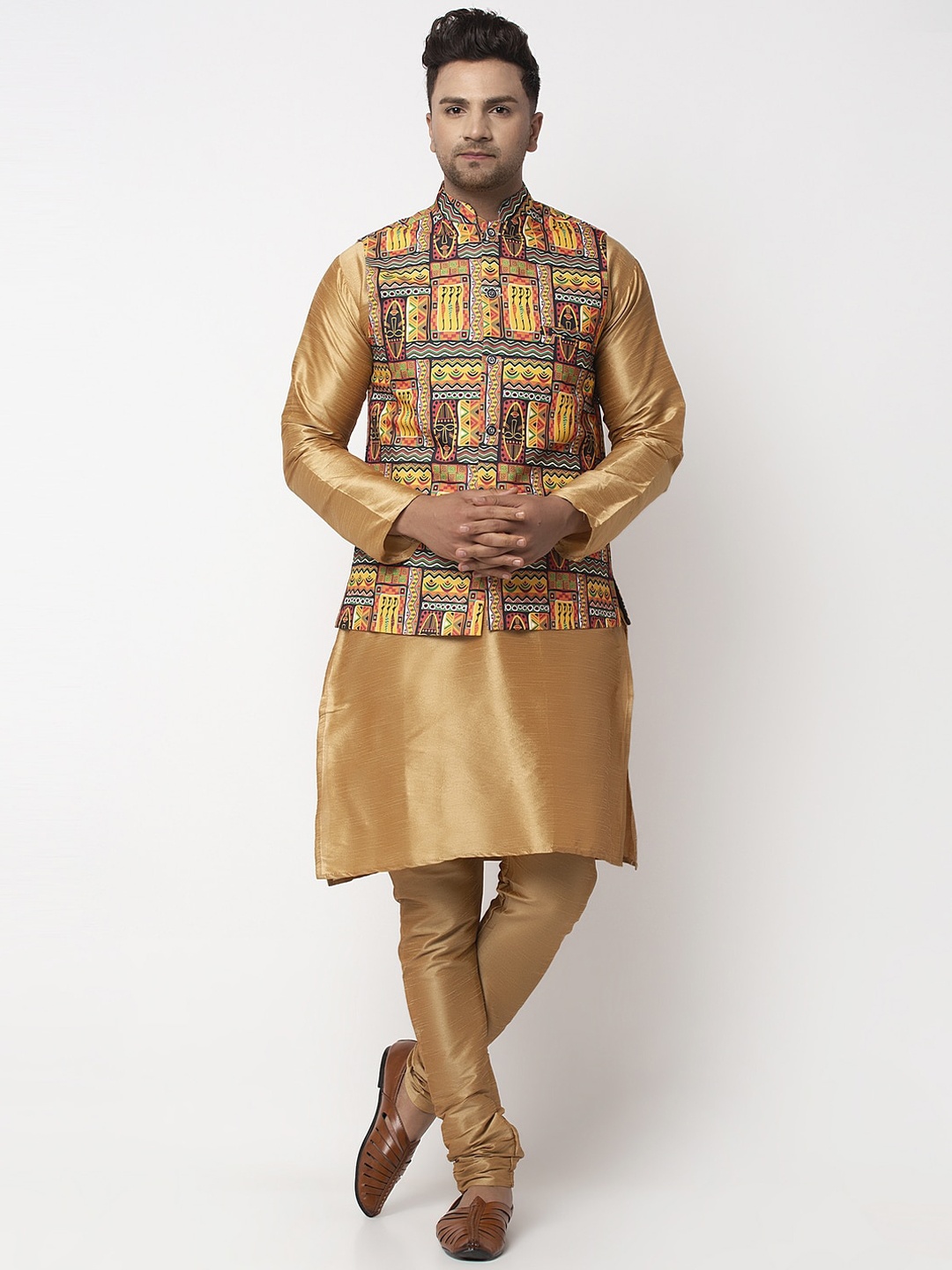 

Benstoke Men Copper-Toned Kurta with Pyjamas & Nehru Jacket