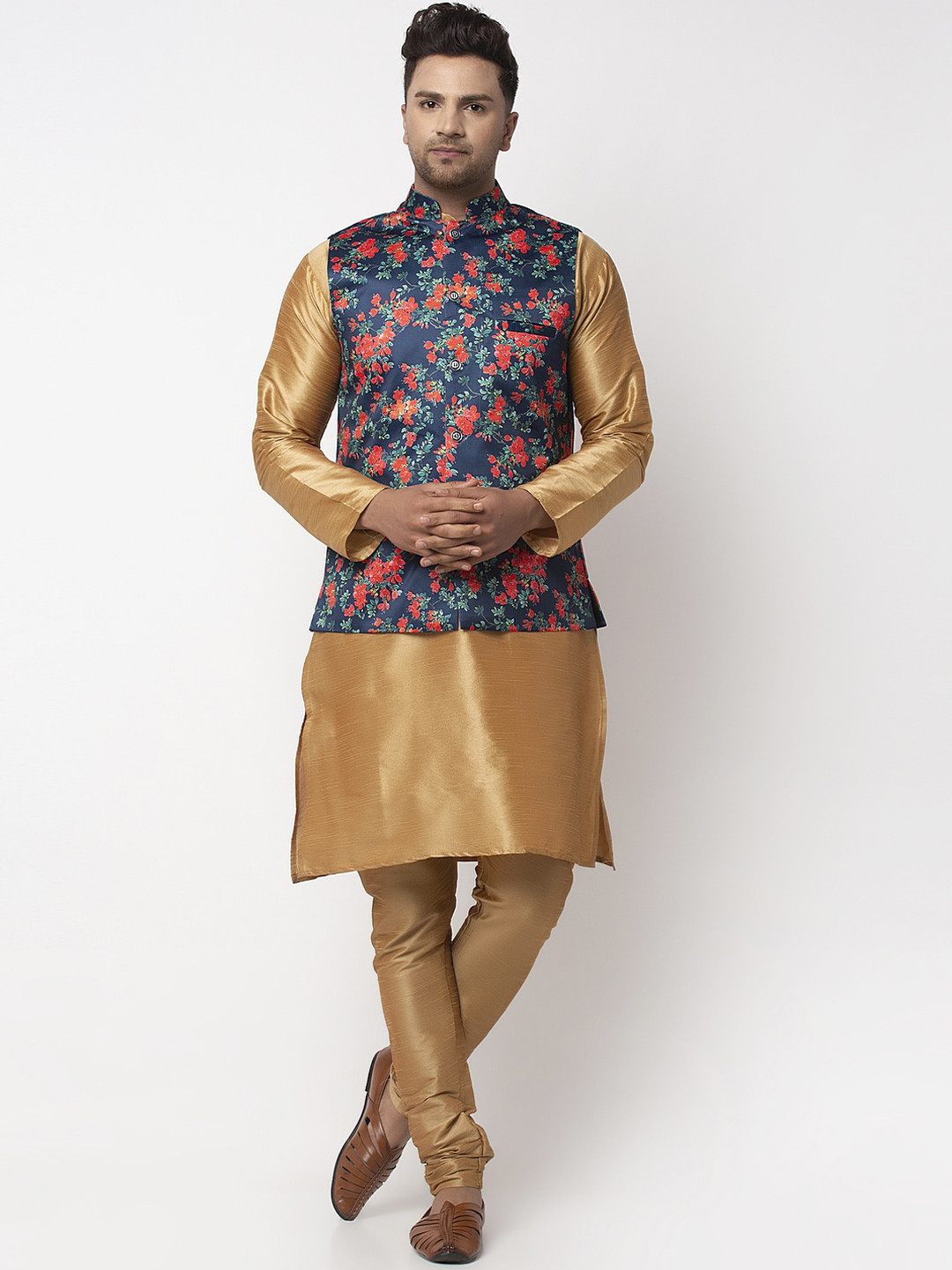 

Benstoke Men Copper-Toned Kurta with Churidar & Nehru Jacket