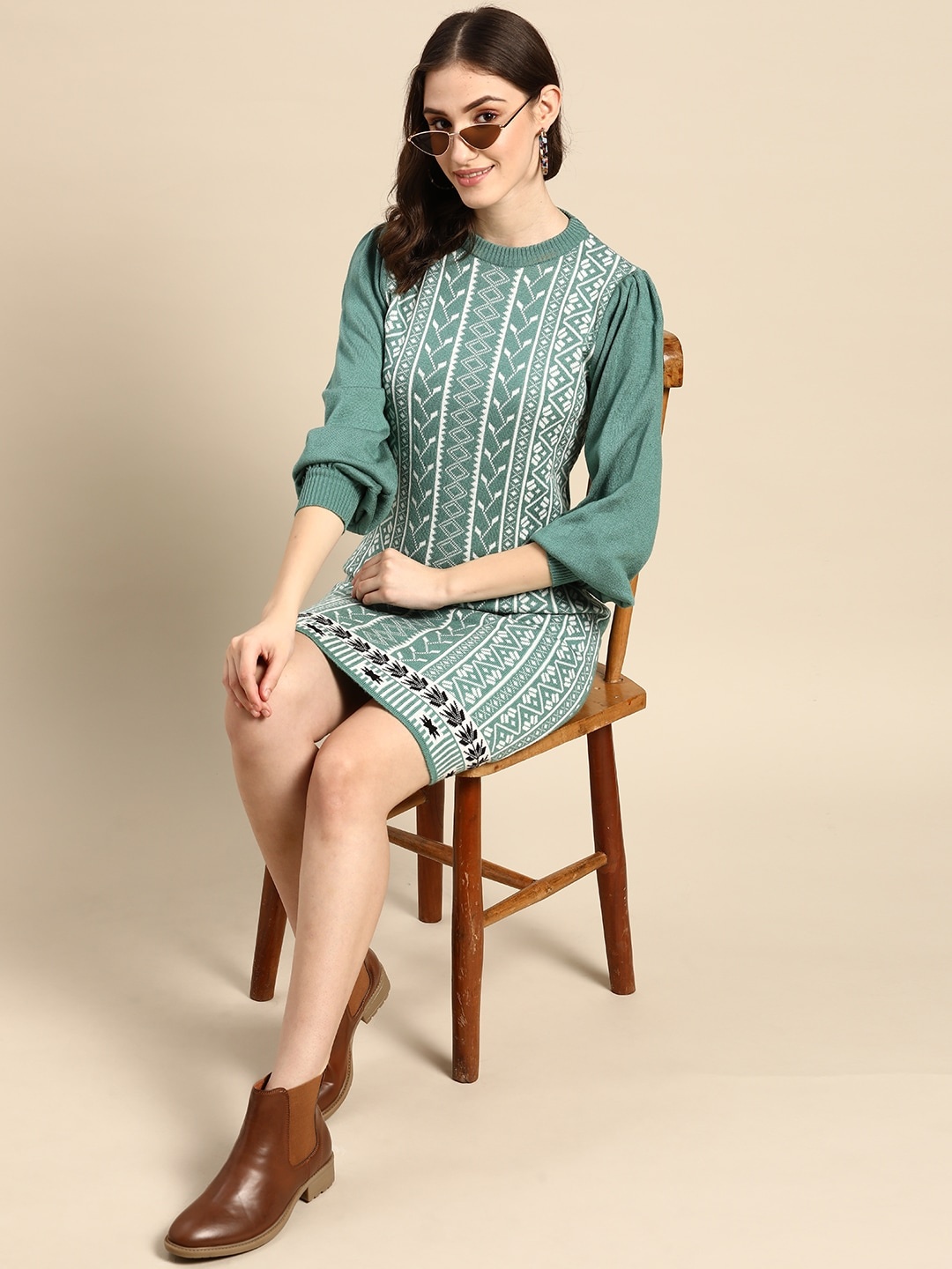 

Sangria Geometric Printed Puff Sleeves Jumper Dress, Green
