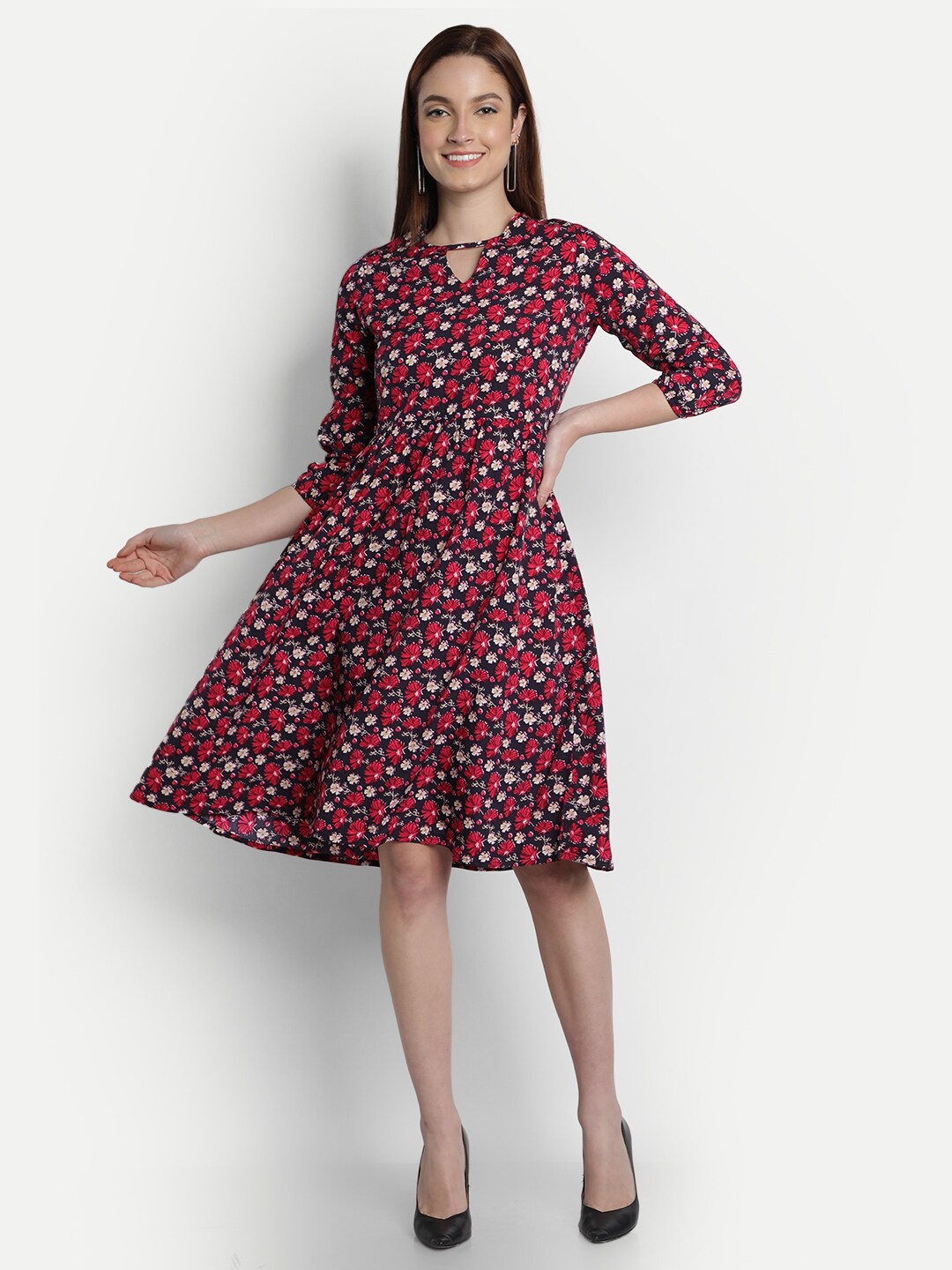 

VIDE Women Red Floral Printed Keyhole Neck Crepe Dress