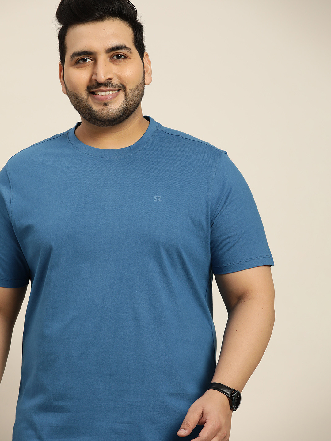 

Sztori Men Plus Size Blue Solid Knitted Pure Cotton T-shirt