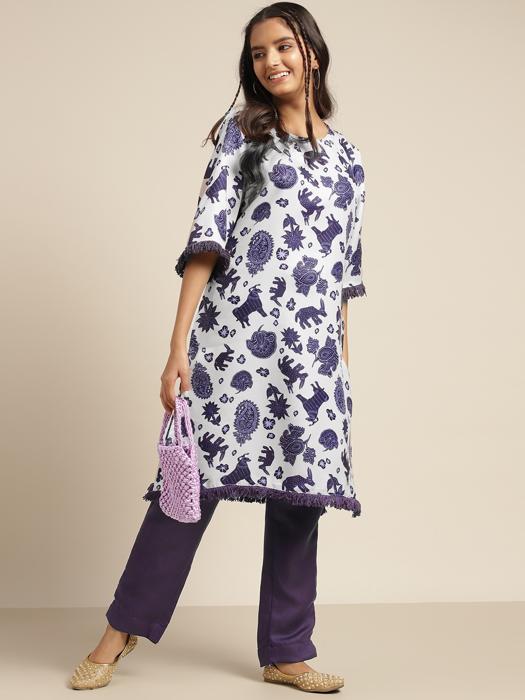 

Sangria Teen Girls Off White & Navy Blue Ethnic Motifs Printed Kurta with Trousers