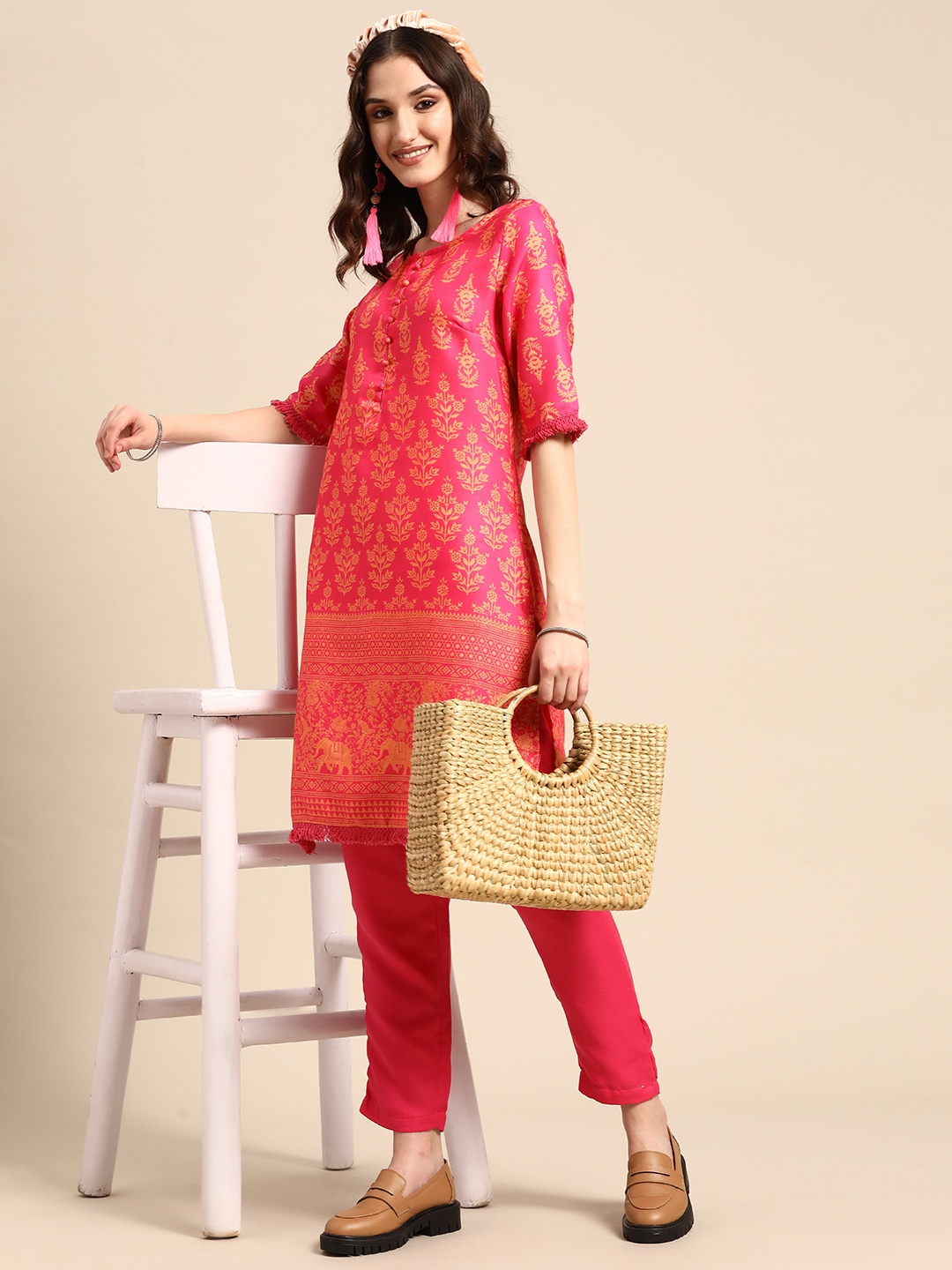 

Sangria Women Pink & Yellow Ethnic Motifs Printed Kurta with Trousers