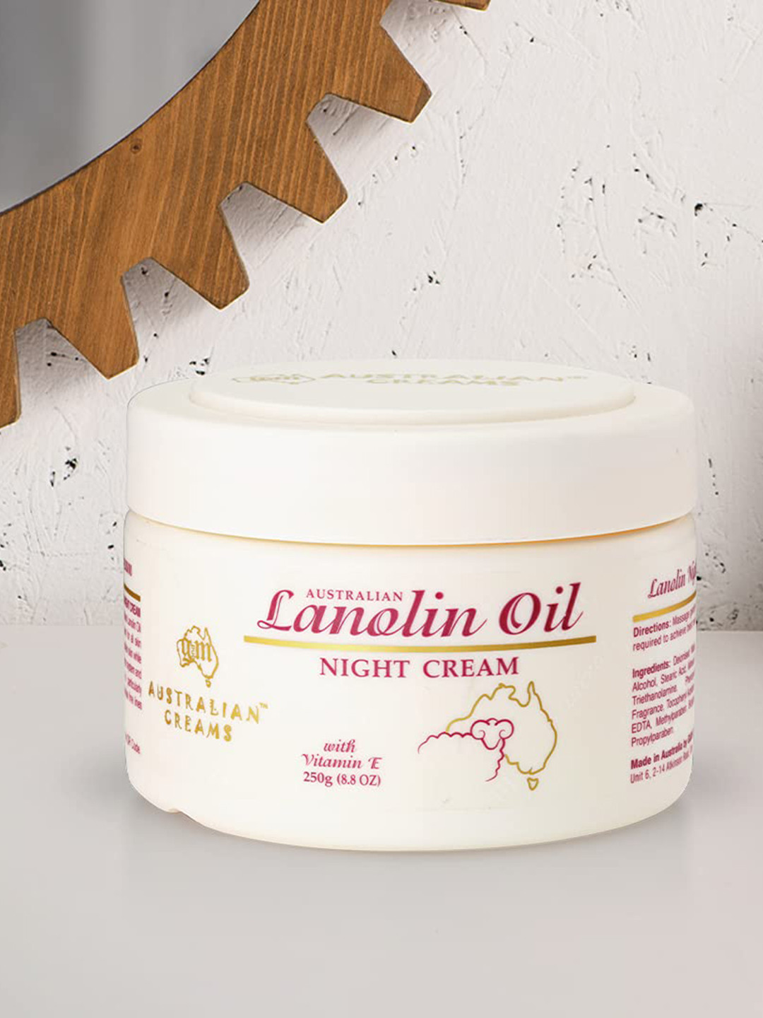 

g and m AUSTRALIAN CREAMS Australian Lanolin Oil Night Cream 250g, White