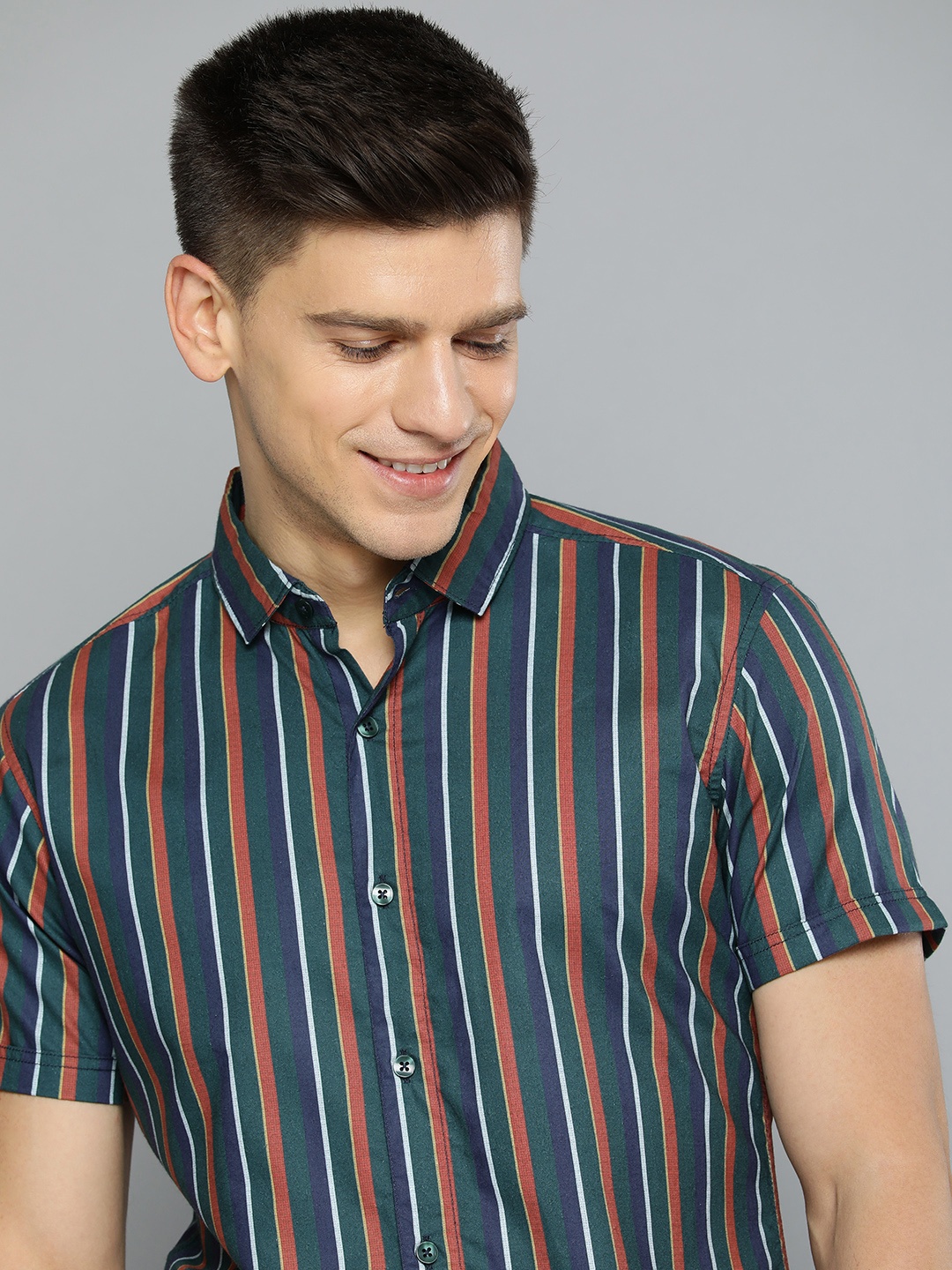 

Mast & Harbour Men Green Regular Fit Classic Striped Cotton Casual Shirt