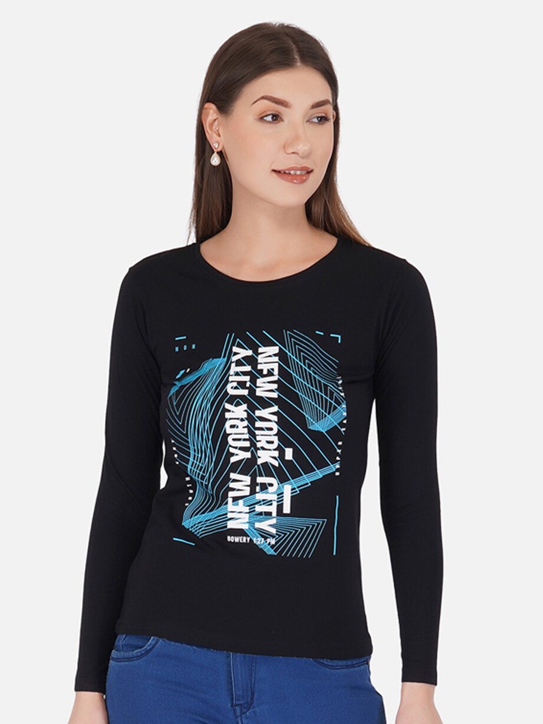 

appulse Women Black Printed T-shirt