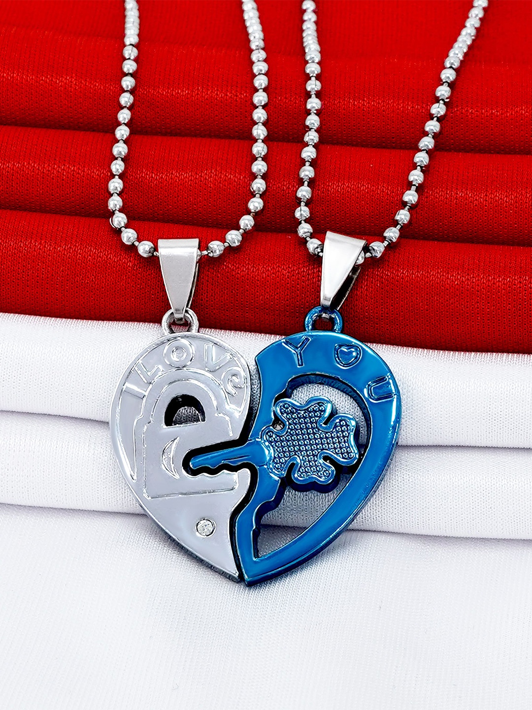 

Fashion Frill Unisex Silver-Toned & Blue Silver-Plated Chain