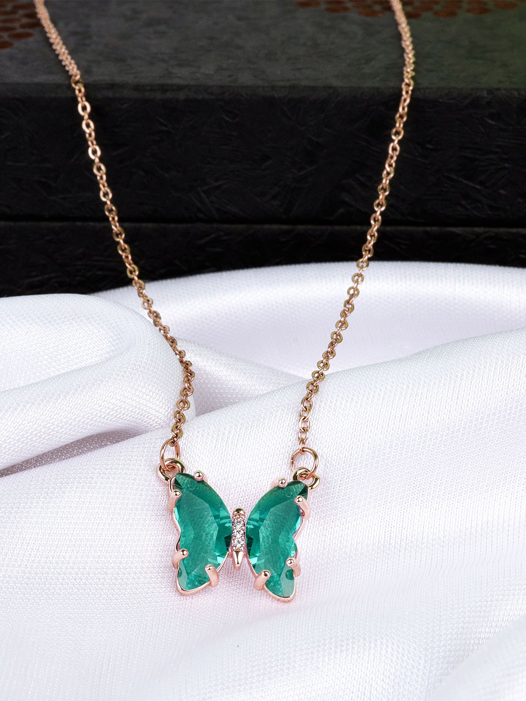 

Fashion Frill Rose Gold & Green Rose Gold-Plated Necklace