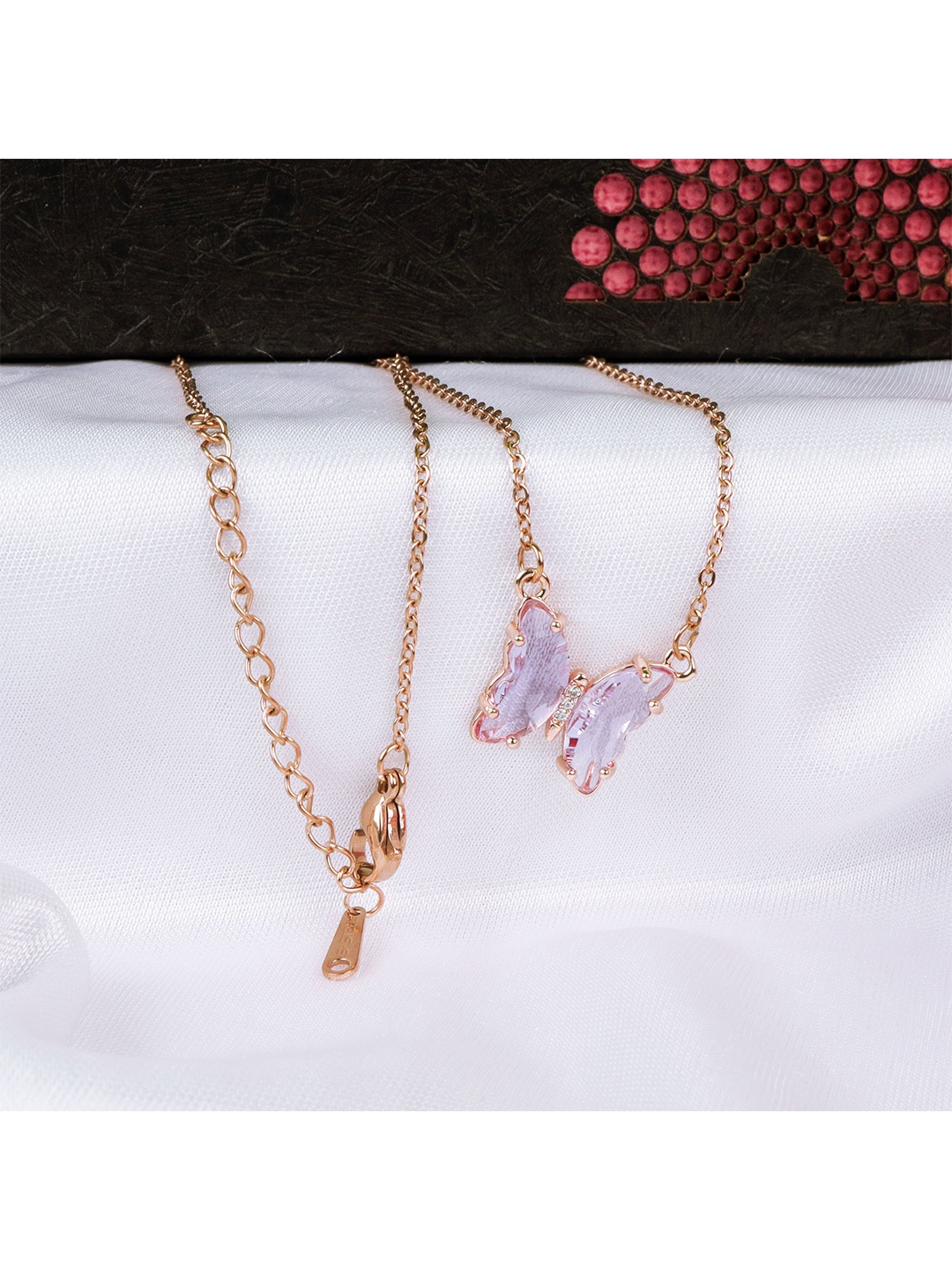 

Fashion Frill Rose Gold & Pink Rose Gold-Plated Necklace
