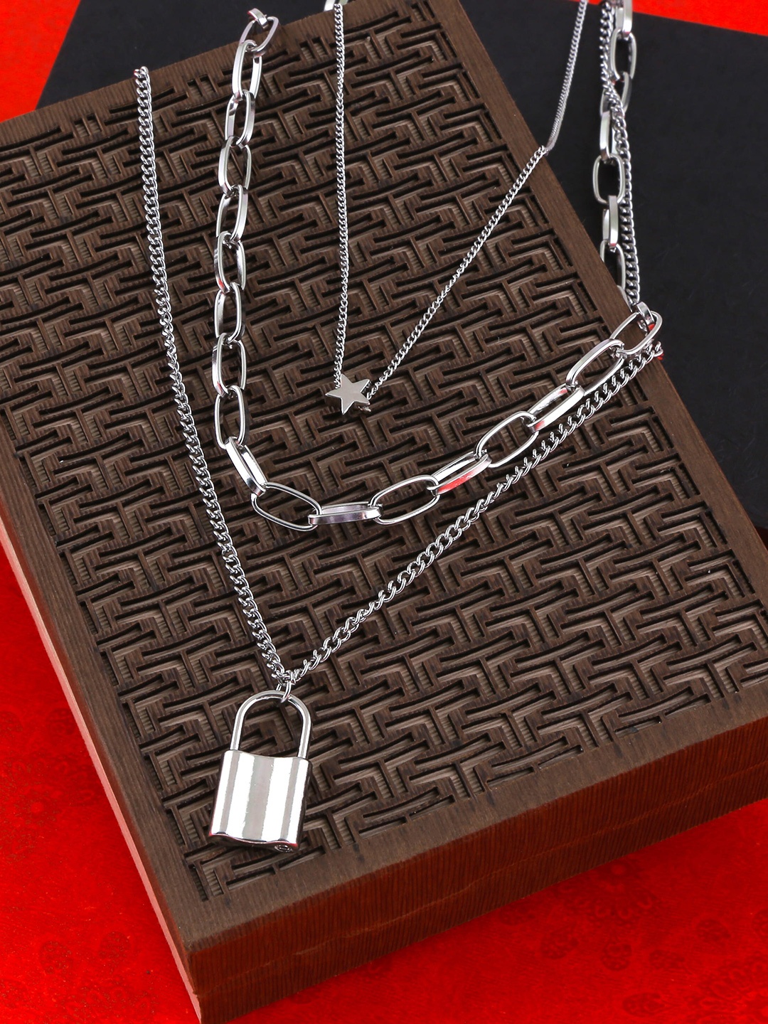 

Fashion Frill Silver-Toned Silver-Plated Layered Necklace