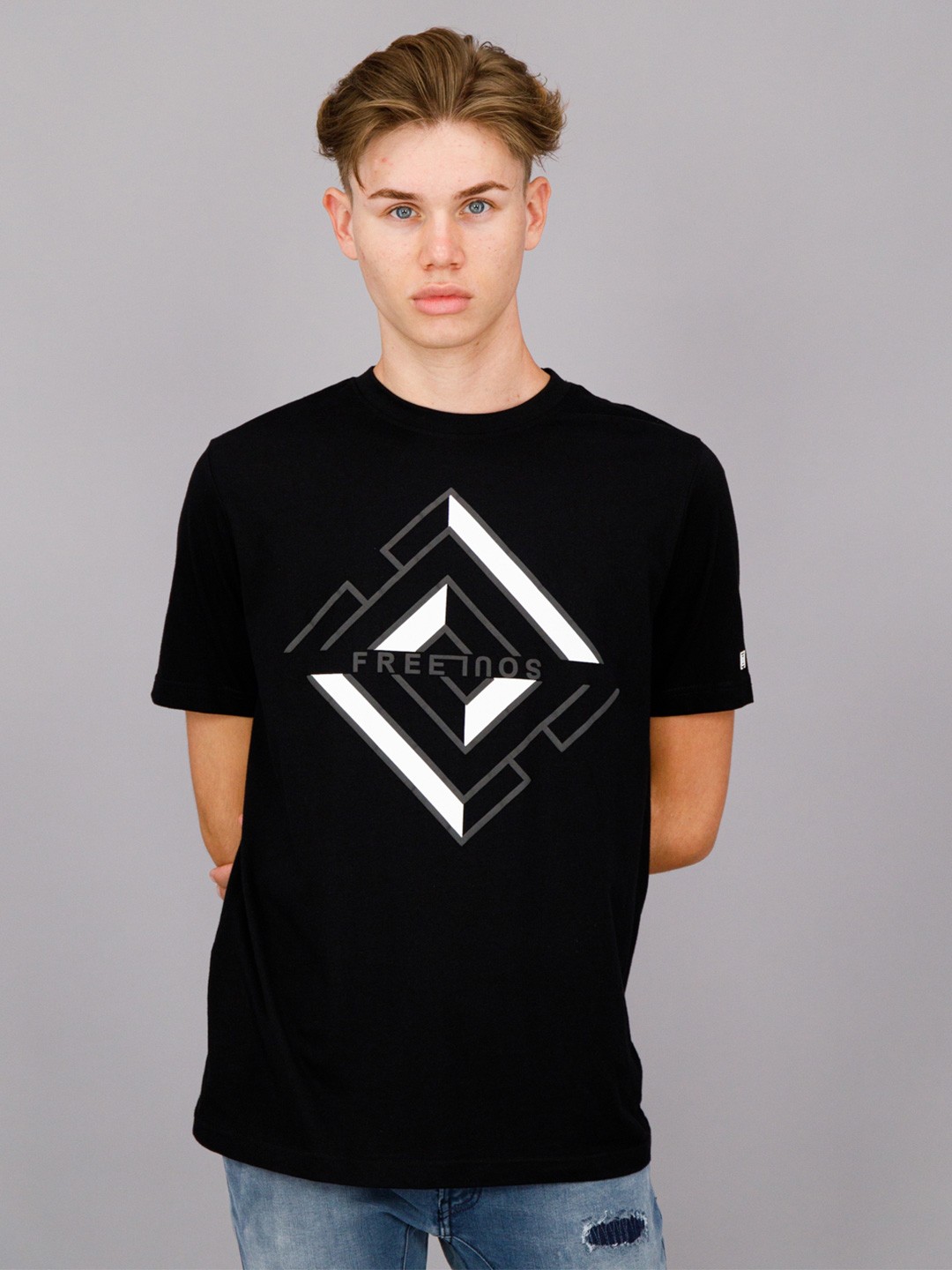 

FREESOUL Men Black Typography Printed Cotton T-shirt