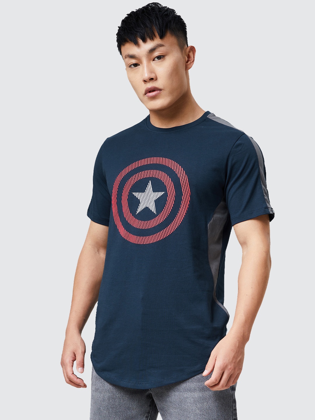 

The Souled Store Men Navy Blue Captain America Printed T-shirt