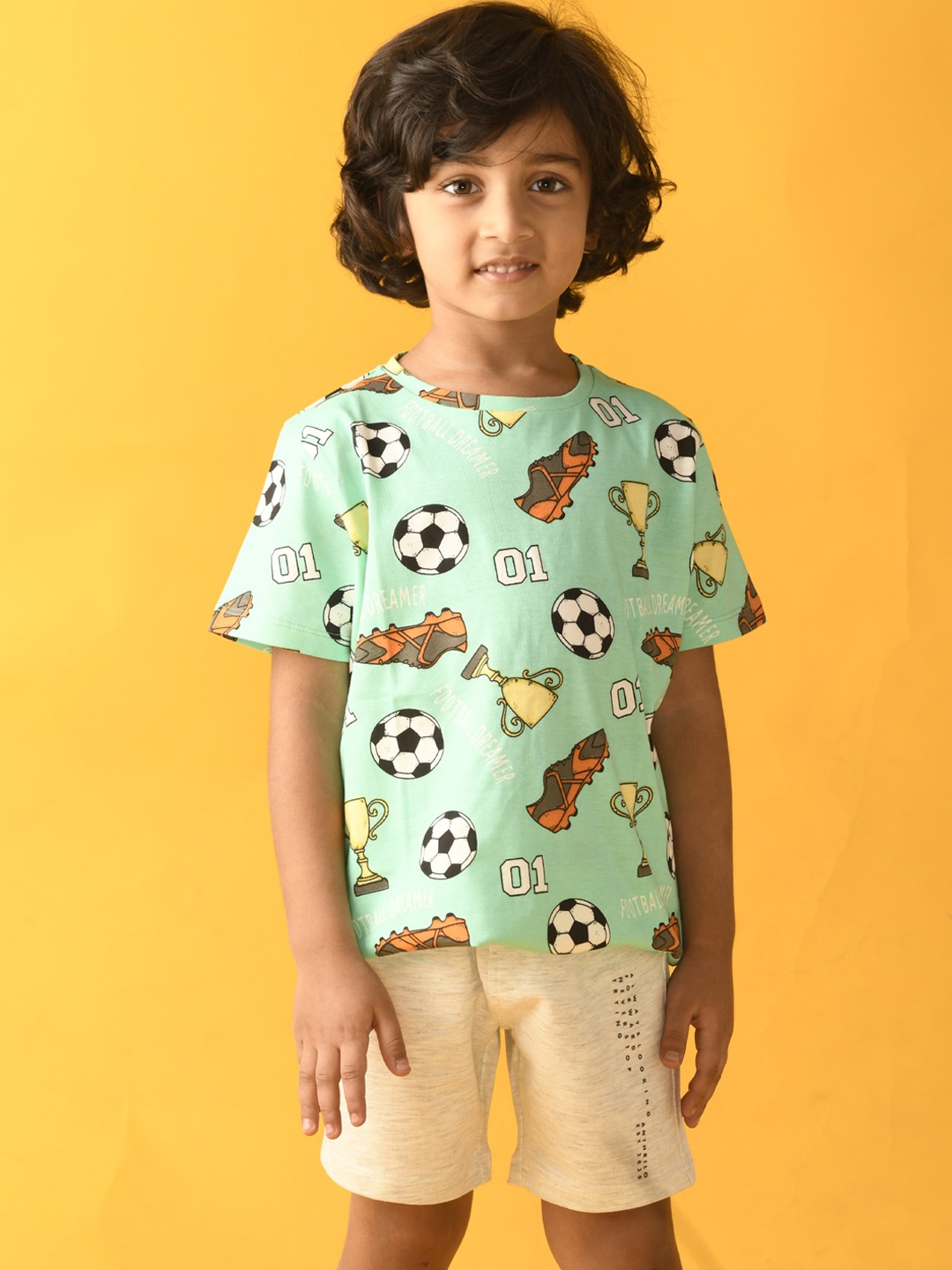 

Anthrilo Boys Green & Grey Printed T-shirt with Shorts
