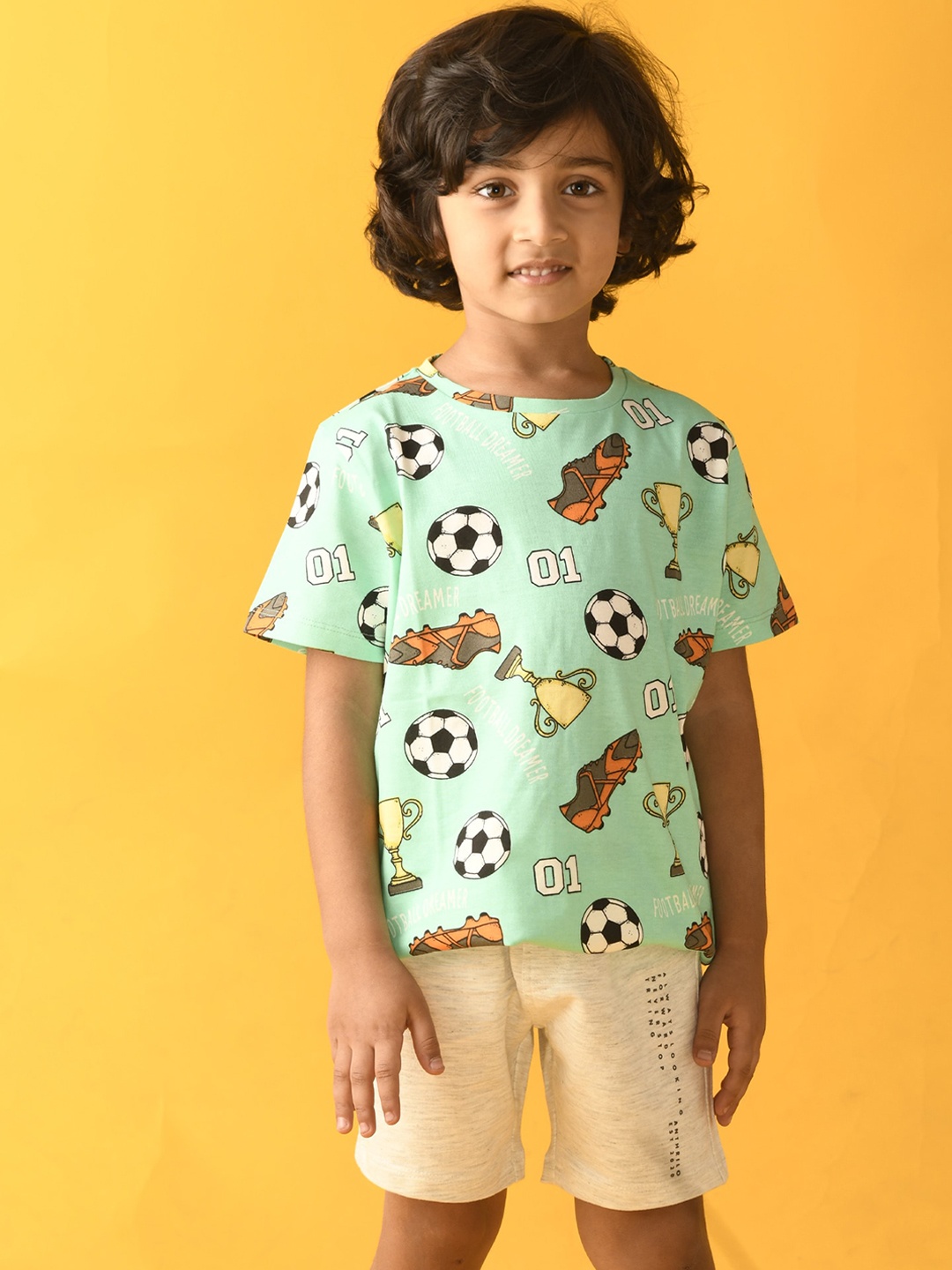 

Anthrilo Boys Green & Yellow Printed Pure Cotton T-shirt with Shorts