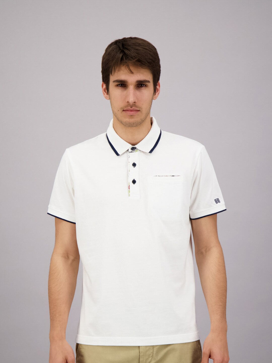 

FREESOUL Men White Polo Collar T-shirt