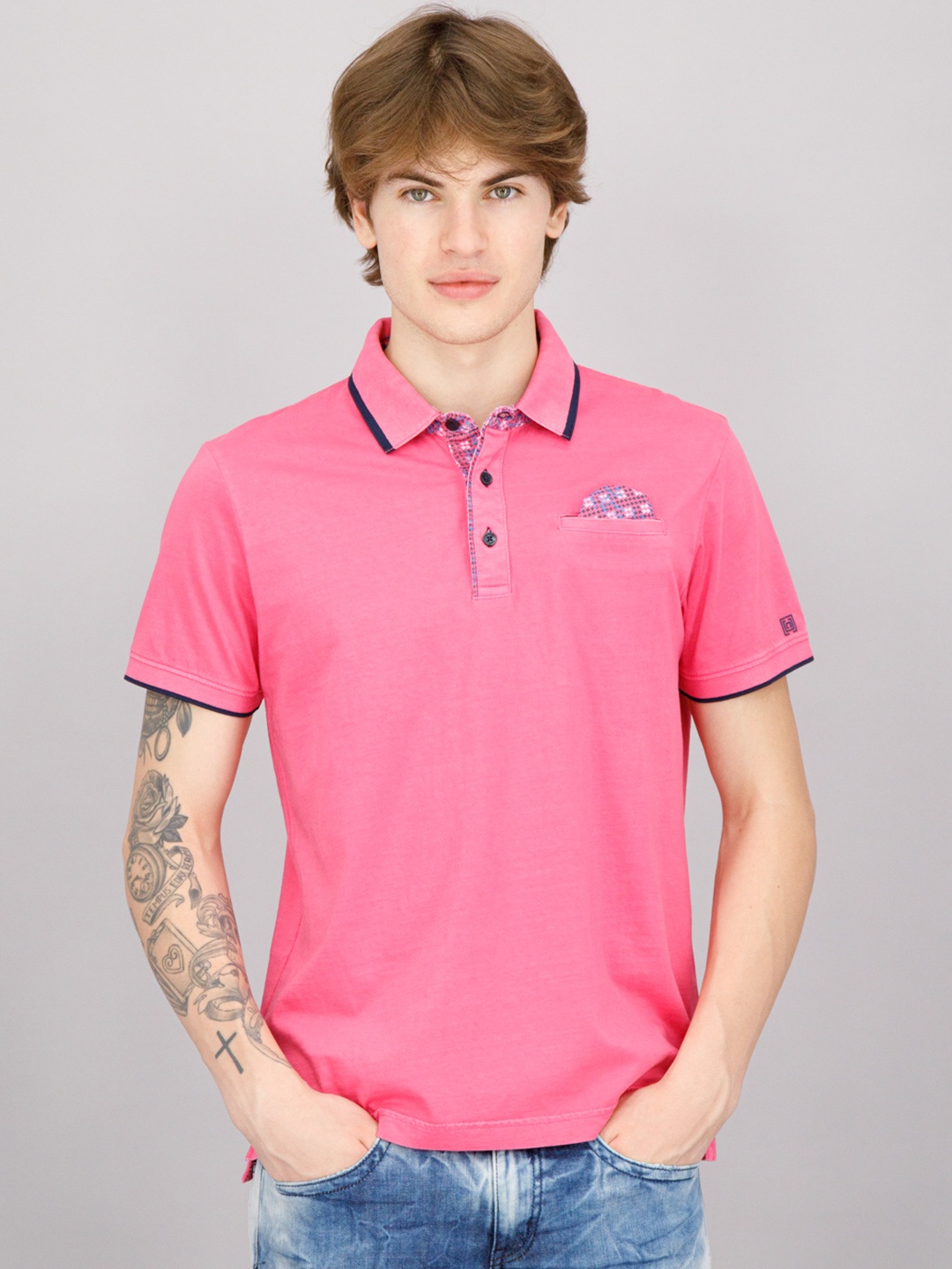 

FREESOUL Men Pink Polo Collar T-shirt