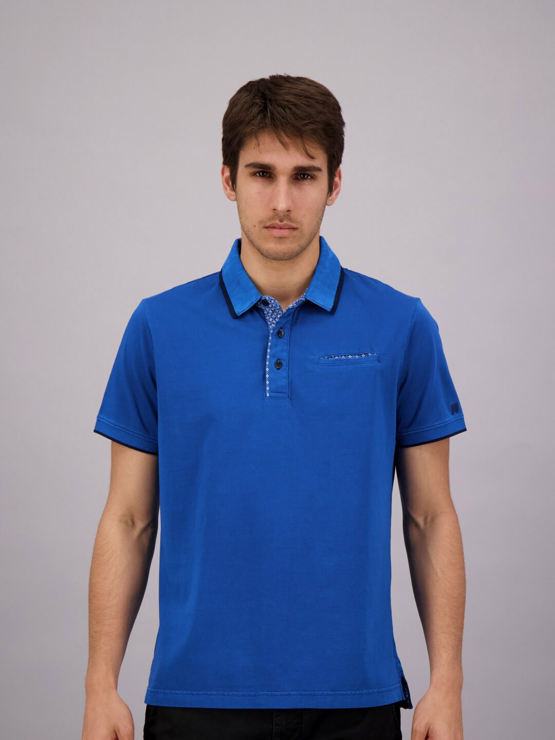 

FREESOUL Men Blue Polo Collar T-shirt