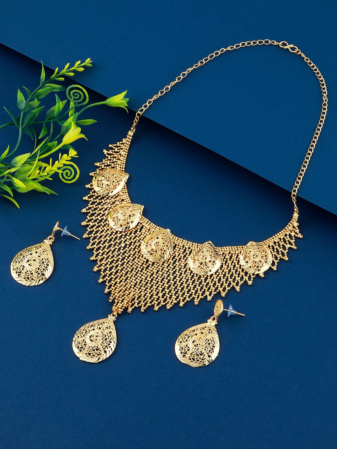 

Silver Shine Women Gold-Plated Necklace Jewellery Set