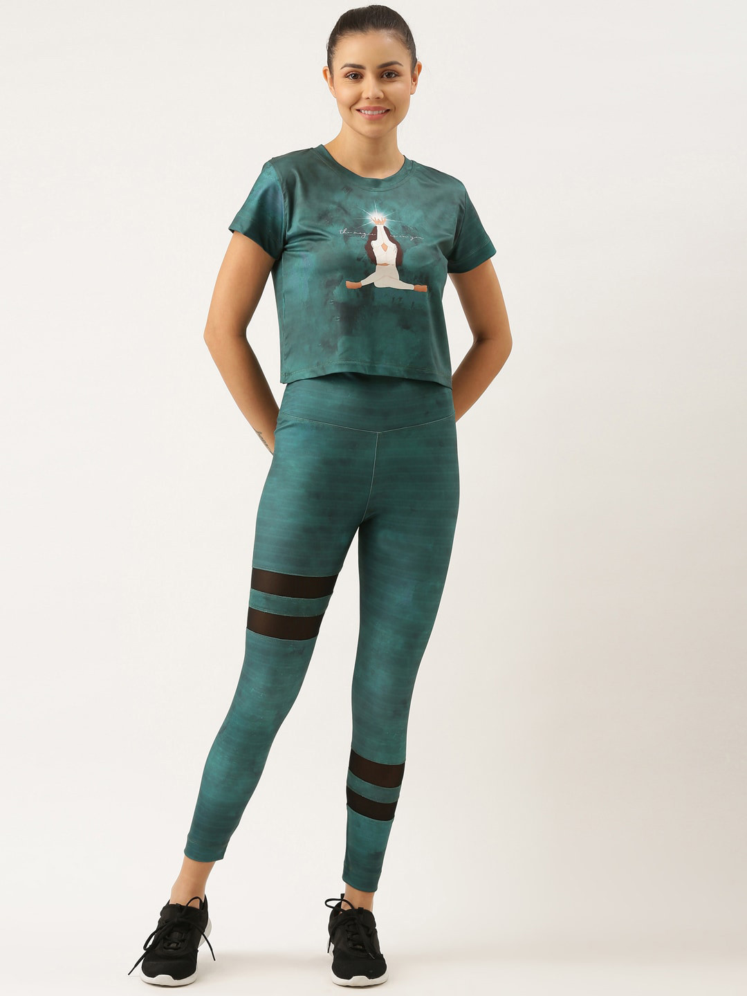 

Bannos Swagger Women Green Printed T-shirt & Tights Set