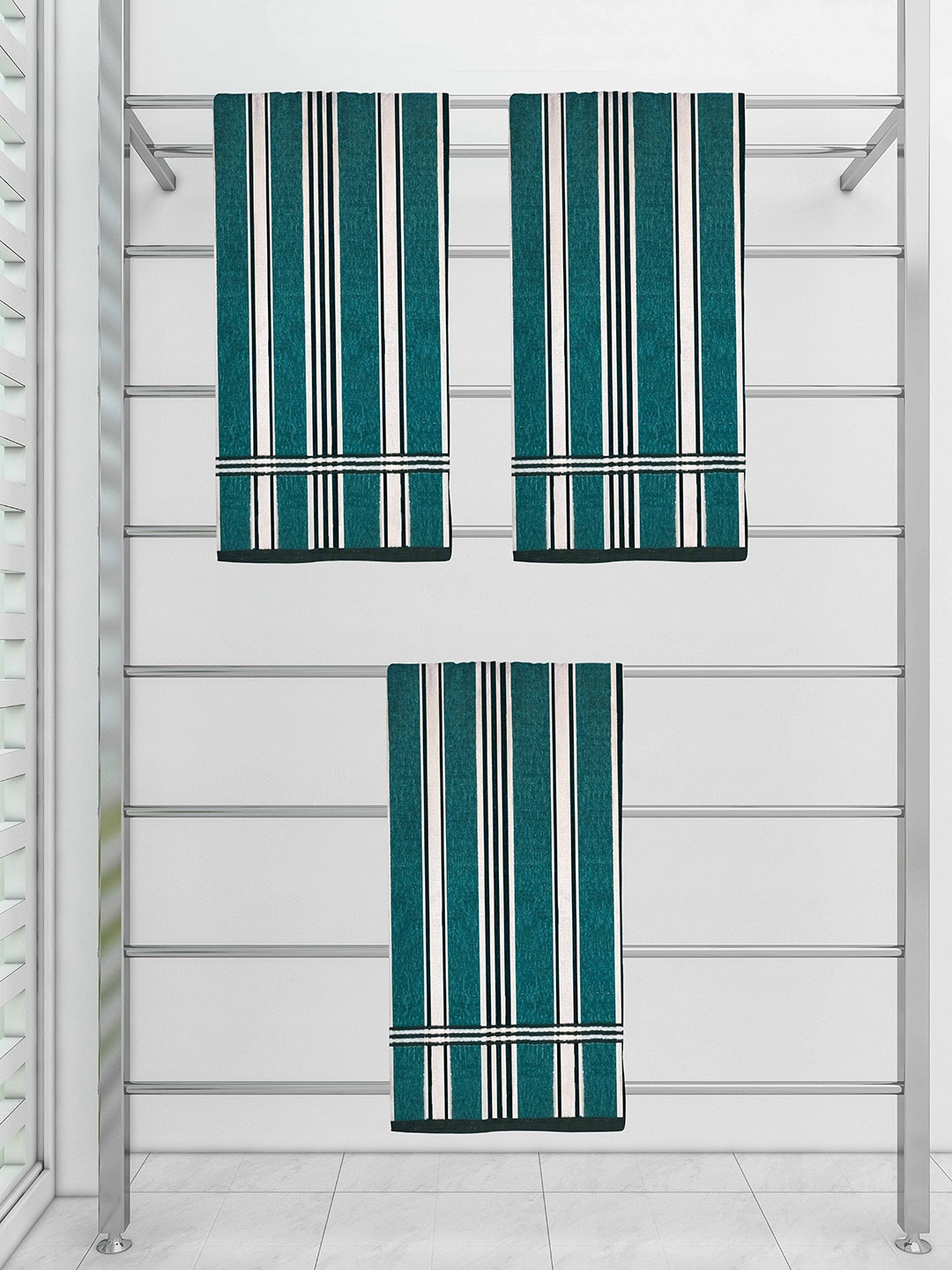 

Athom Trendz Pack of 3 Ecosaviour White & Green Striped 300 GSM Cotton Bath Towel