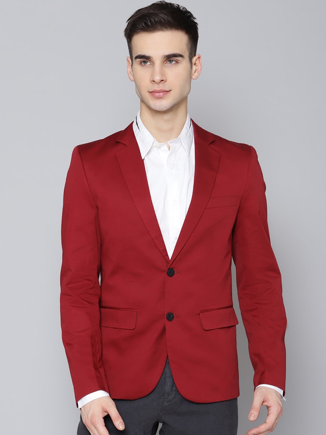 

Antony Morato Men Maroon Solid Single-Breasted Slim-Fit Formal Blazer