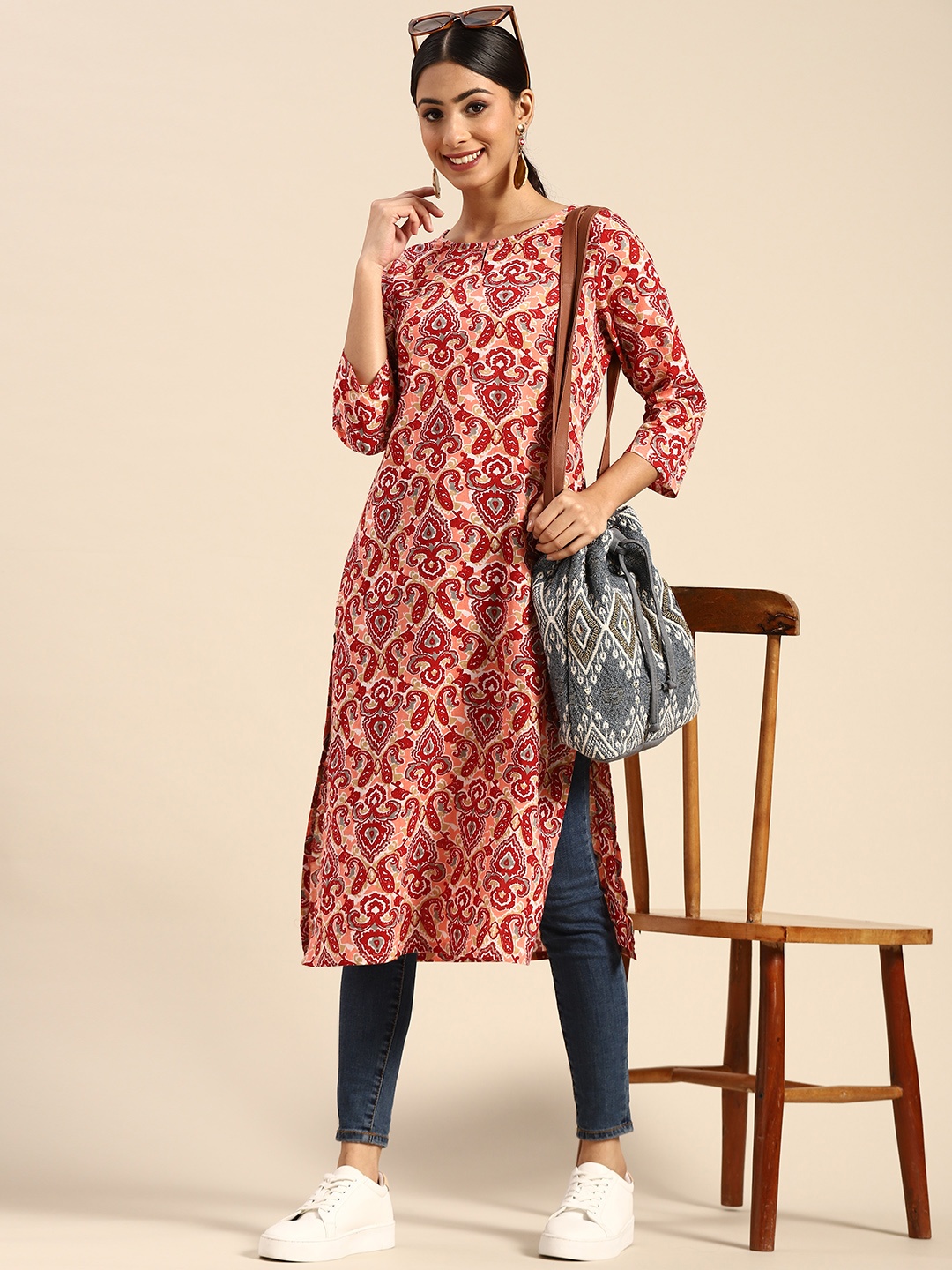 

Sangria Women Red & Peach-Coloured Pure Cotton Ethnic Motifs Printed Keyhole Neck Kurta