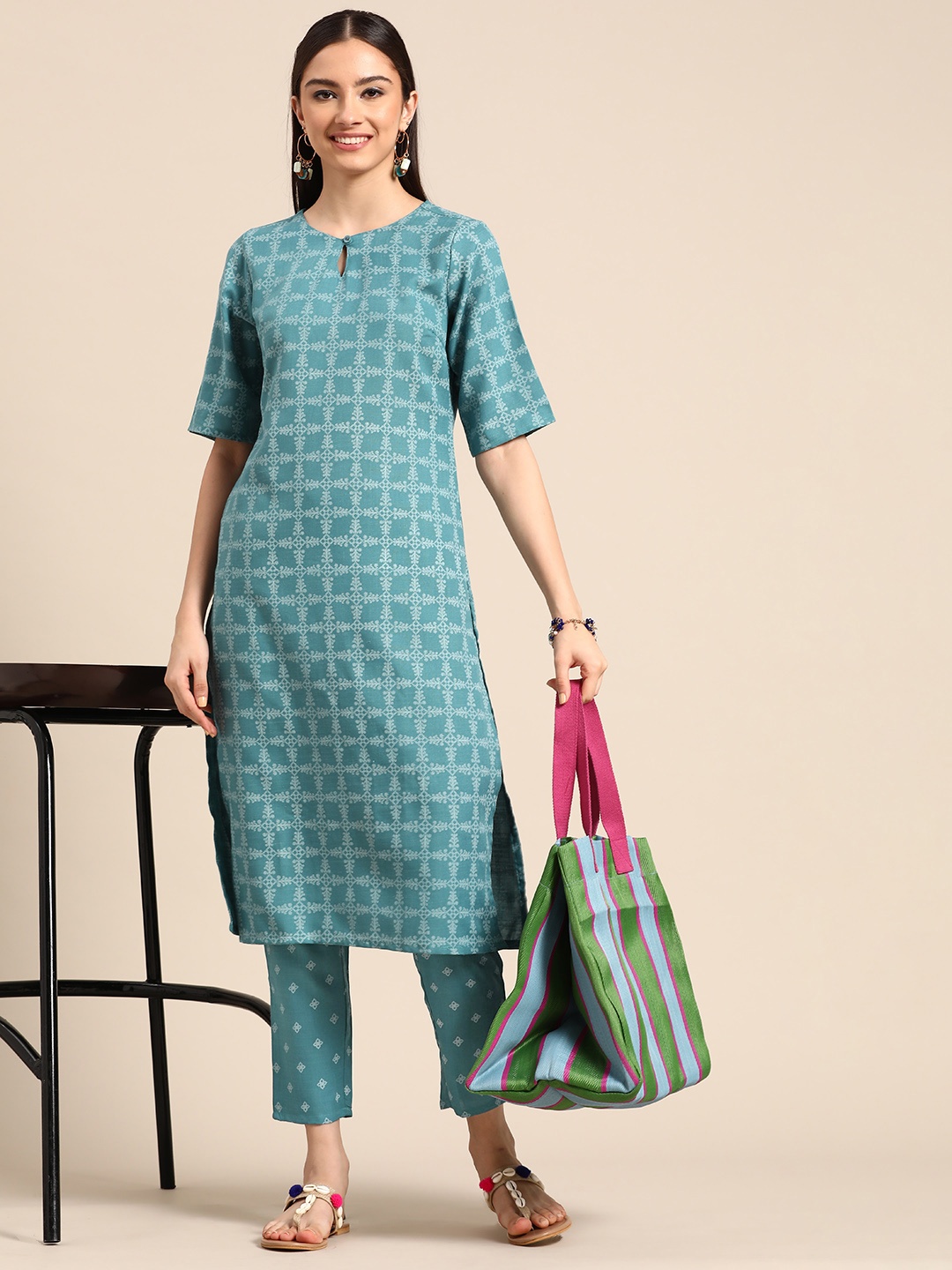 

Sangria Women Sea Green Ethnic Motifs Printed Kurta with Trousers