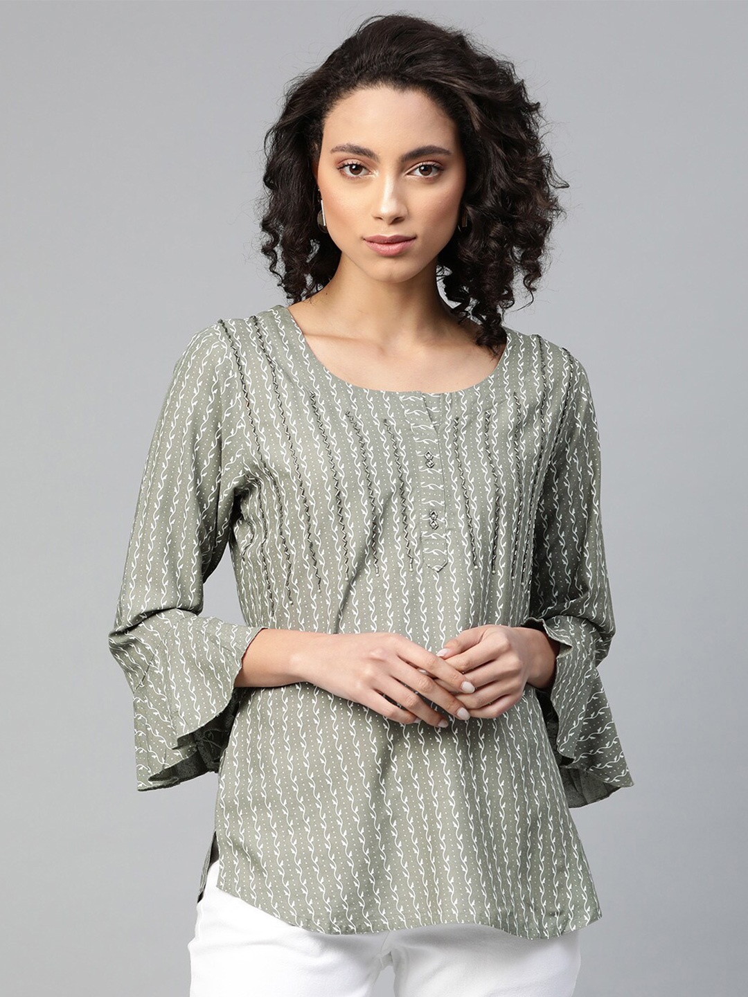 

HIGHLIGHT FASHION EXPORT Women Green Floral Print Top