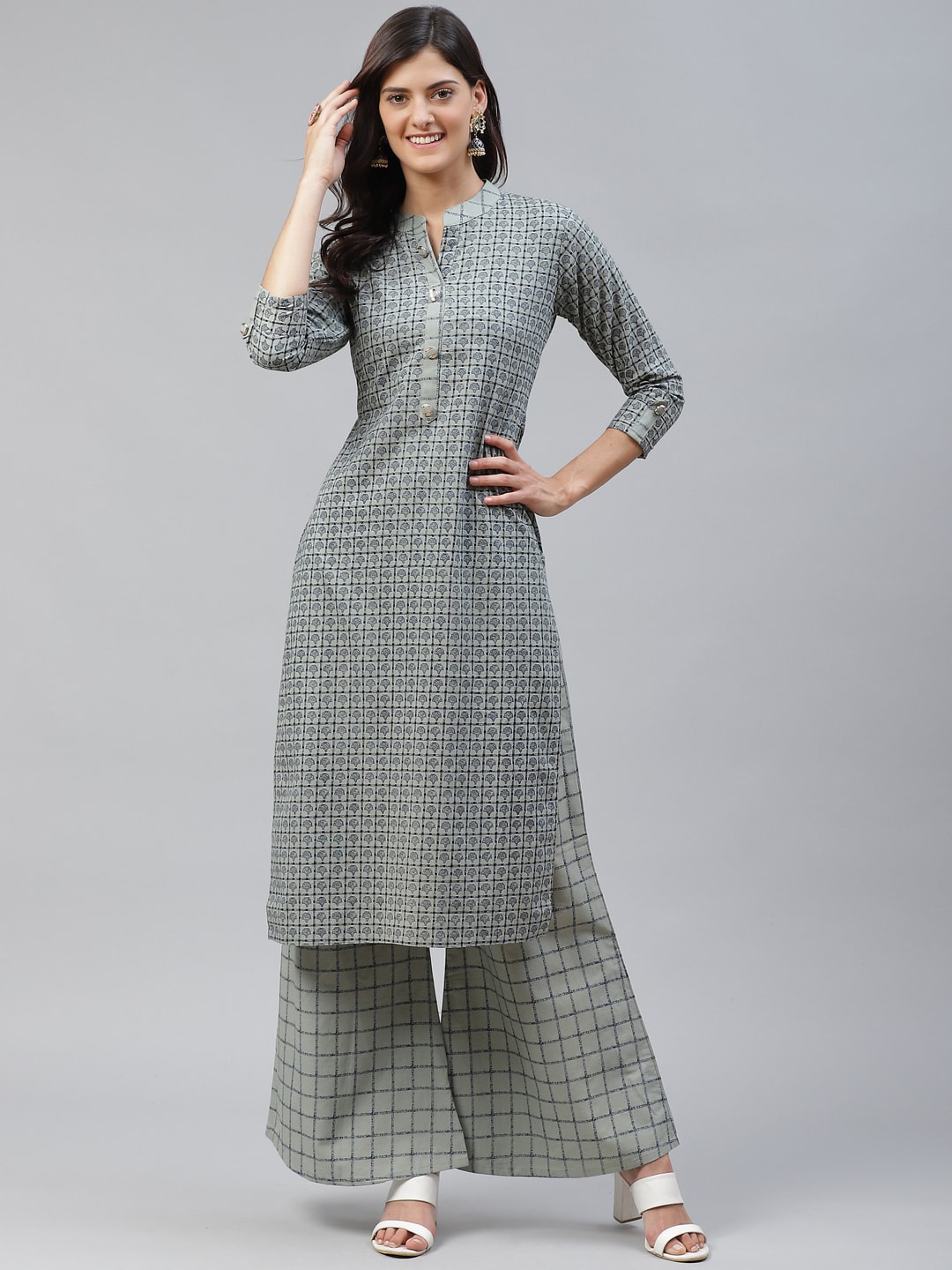 

HIGHLIGHT FASHION EXPORT Women Grey Striped Kurta with Palazzos