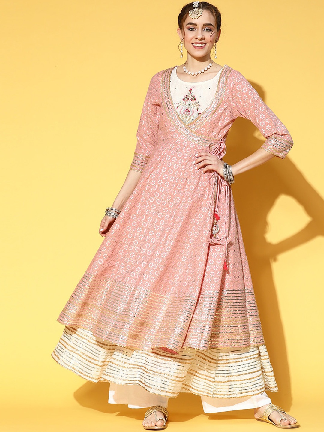 

Ishin Women Peach-Coloured & Beige Ethnic Motifs Gotta Patti Anarkali Kurta