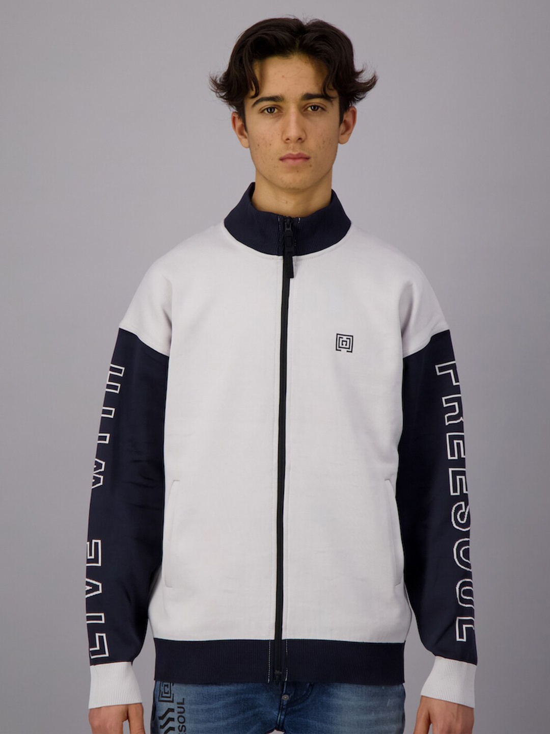 

FREESOUL Men White Colourblocked Sweatshirt