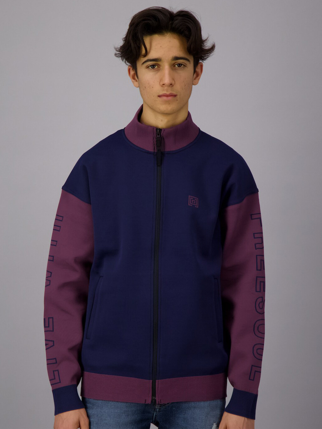 

FREESOUL Men Navy Blue & Purple Colourblocked Sweatshirt