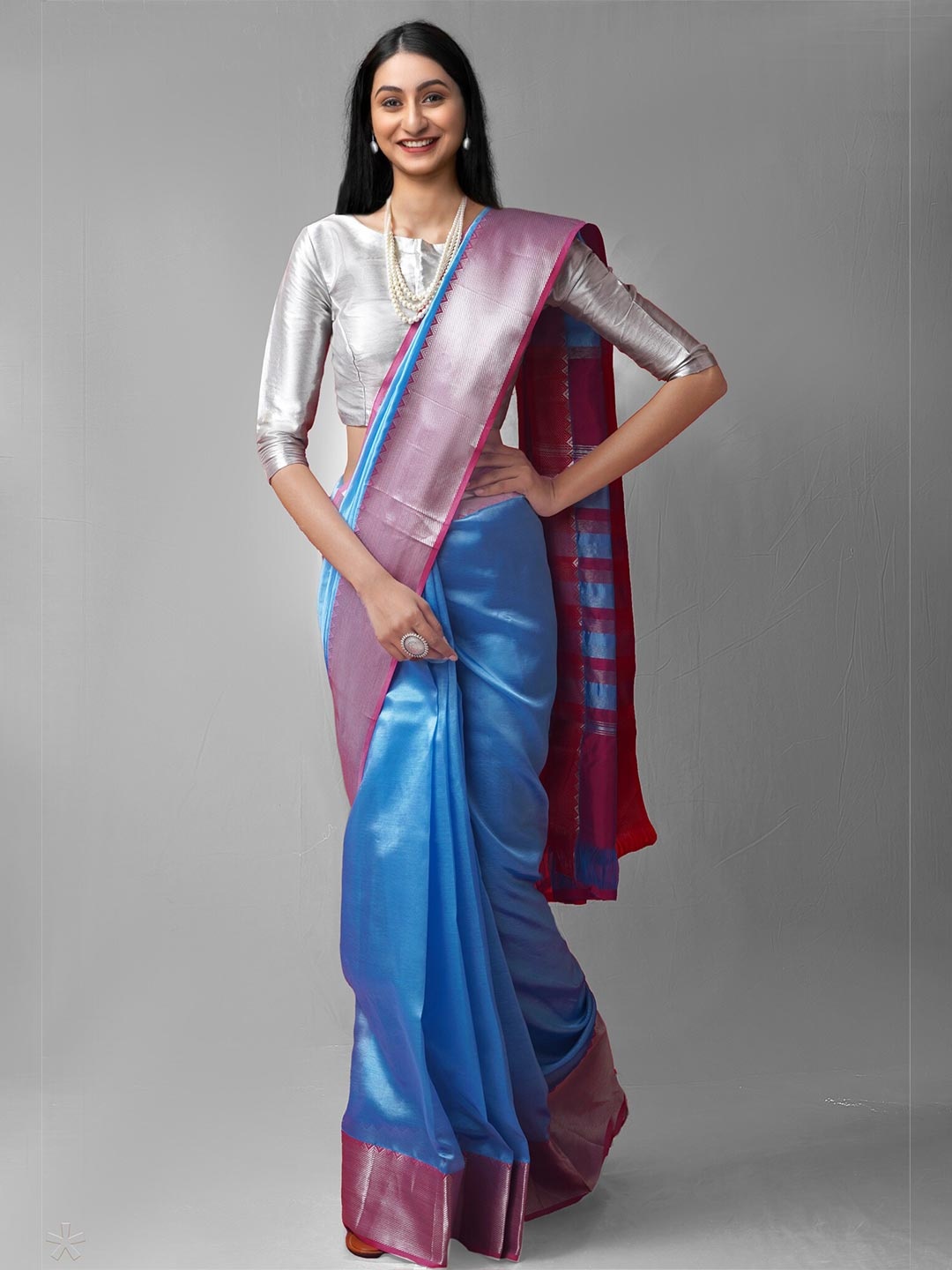 

Unnati Silks Blue & Silver-Toned Woven Design Pure Silk Mangalagiri Saree