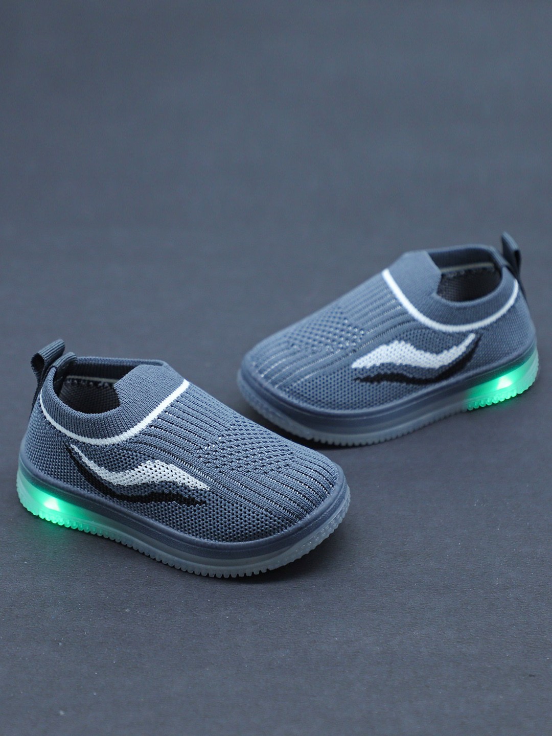 

FEETWELL SHOES Unisex Kids Charcoal Woven Design Slip-On Sneakers