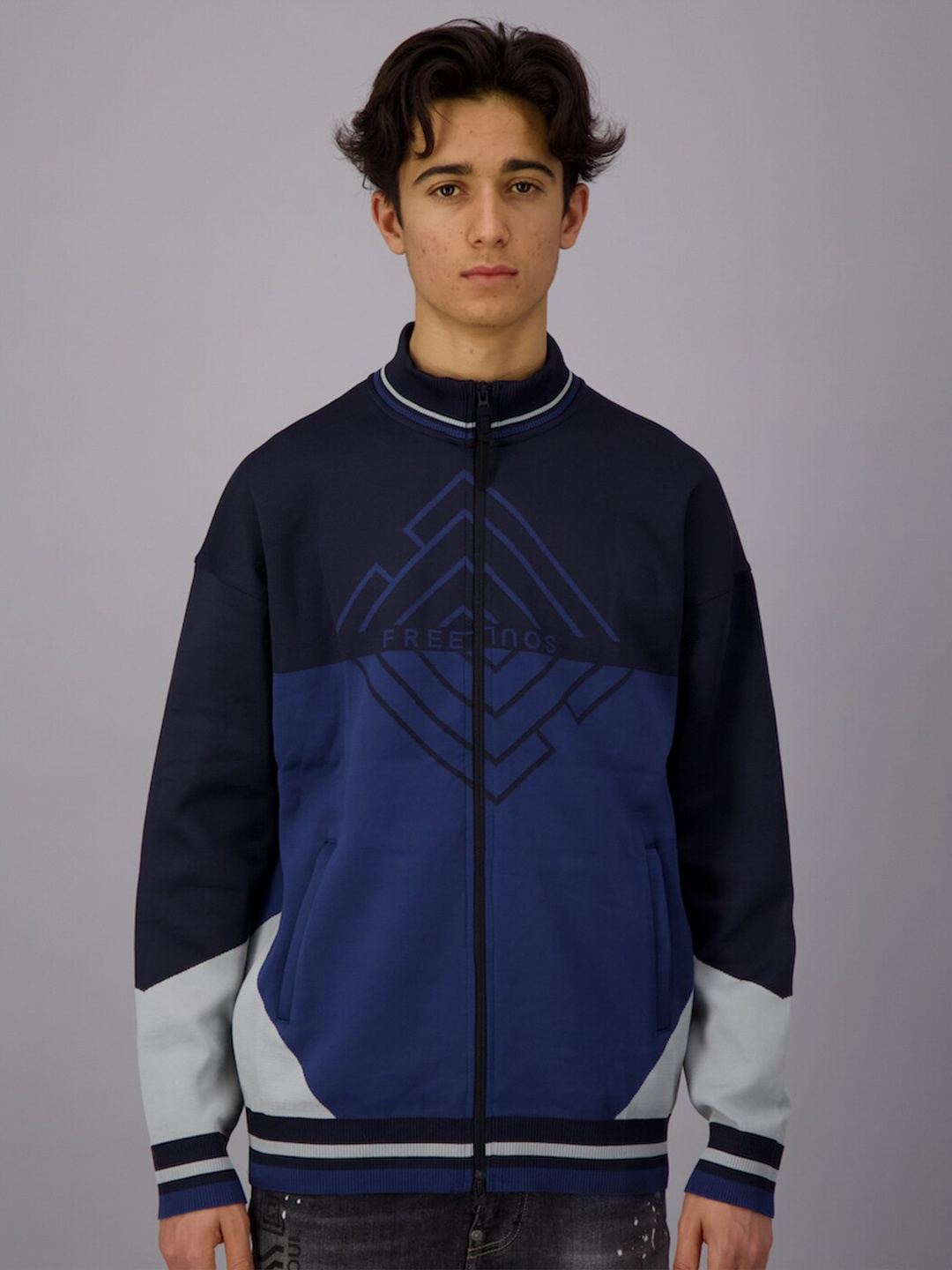 

FREESOUL Men Blue Printed Sweatshirt