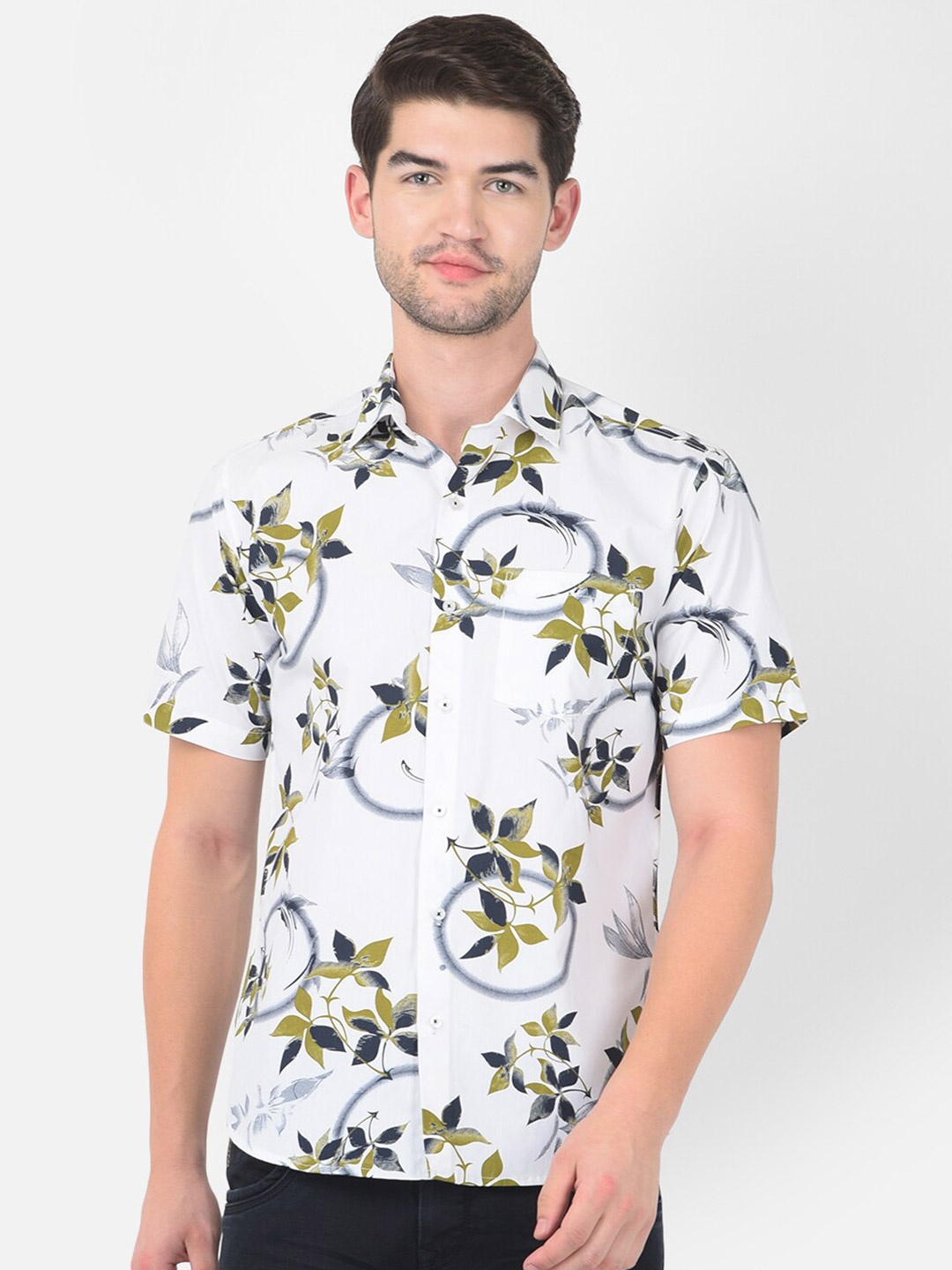 

Zeal Men White & Green Standard Floral Printed Casual Shirt