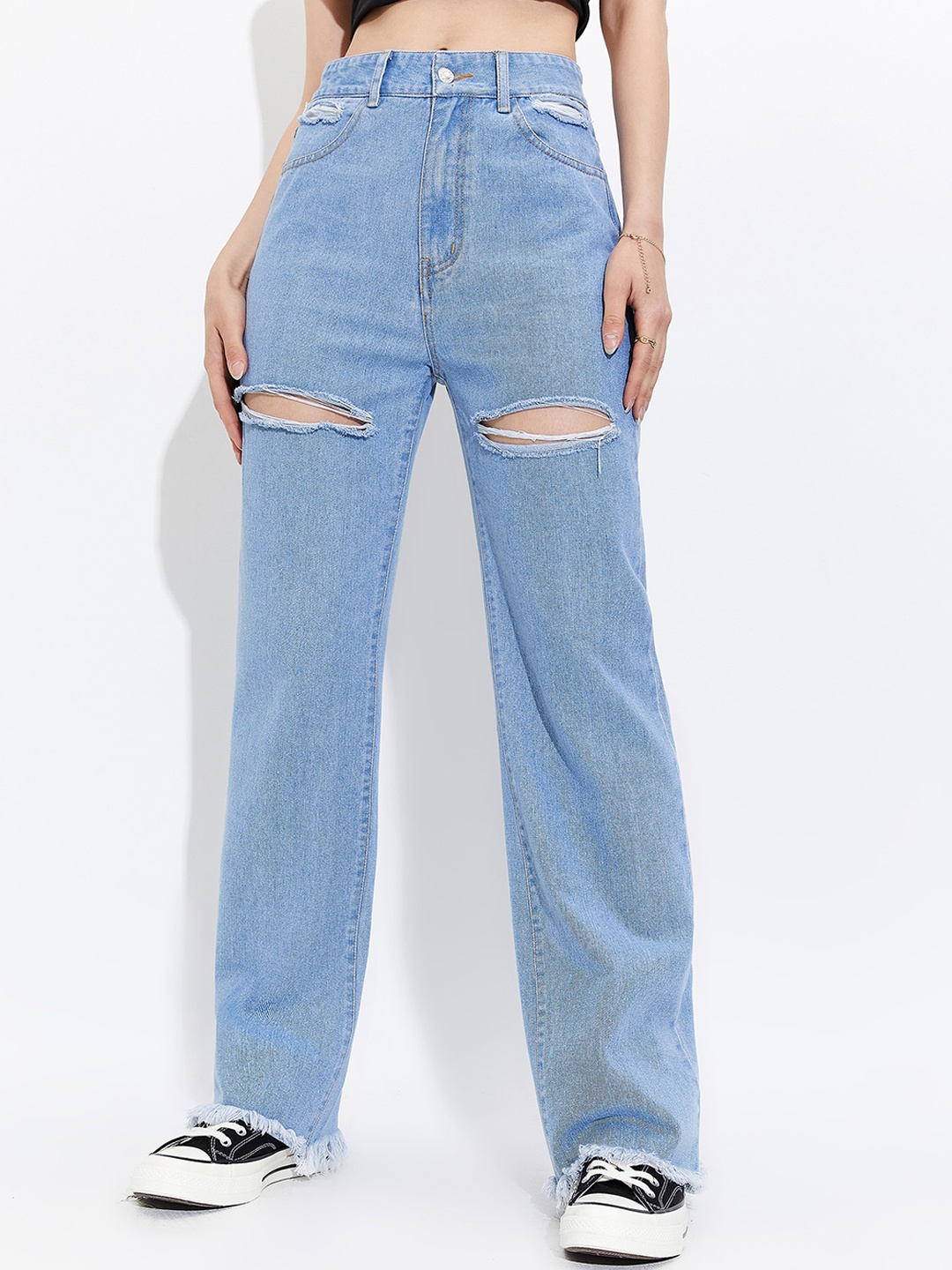 

URBANIC Women Blue Mildly Distressed Jeans