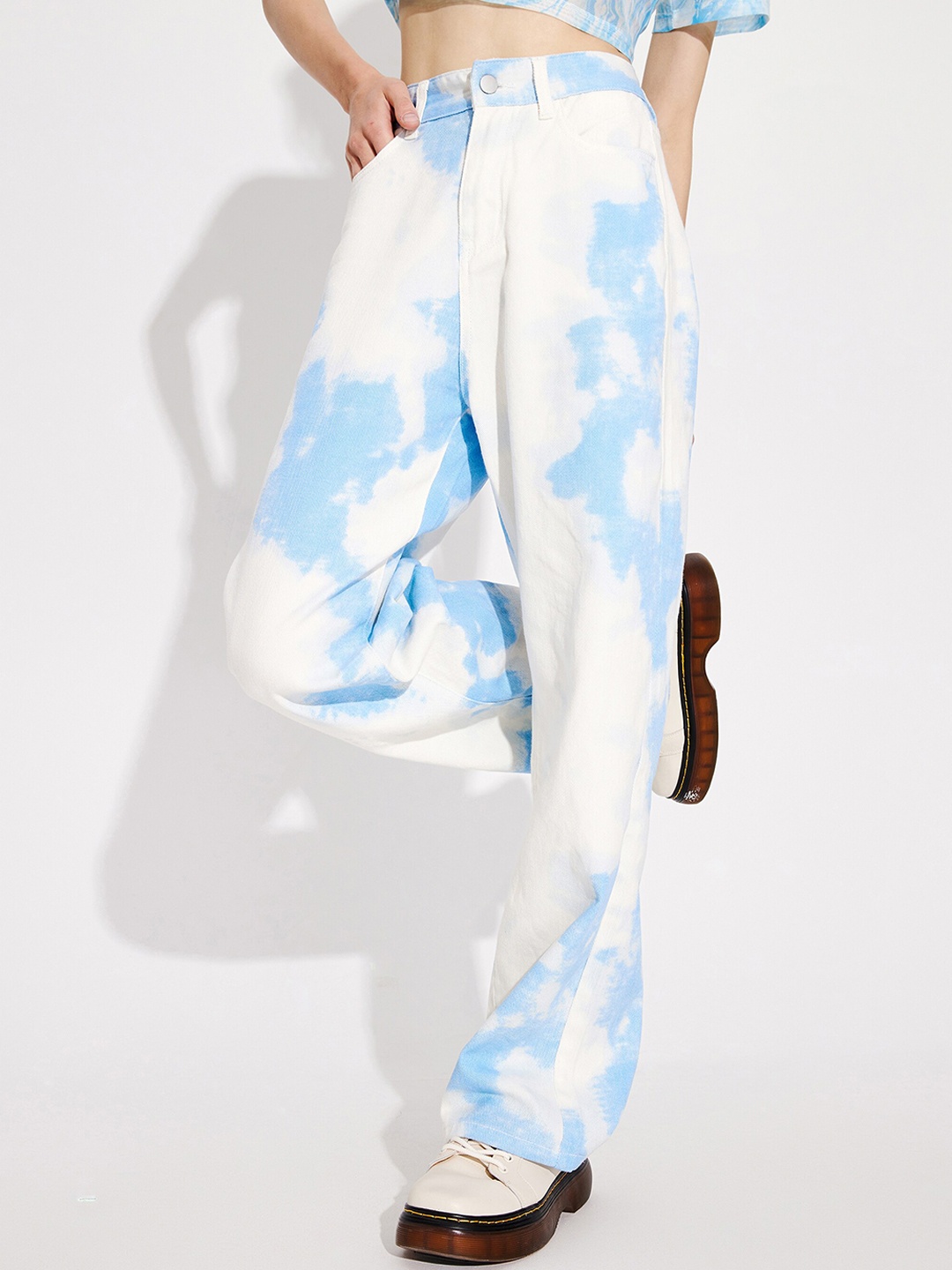 

URBANIC Women White Tie dye Wide Leg Jeans