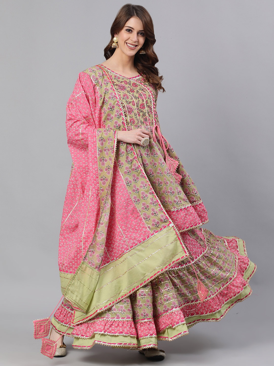 

Ishin Women Green & Pink Ethnic Motifs Printed Pure Cotton Kurta with Sharara & With Dupatta