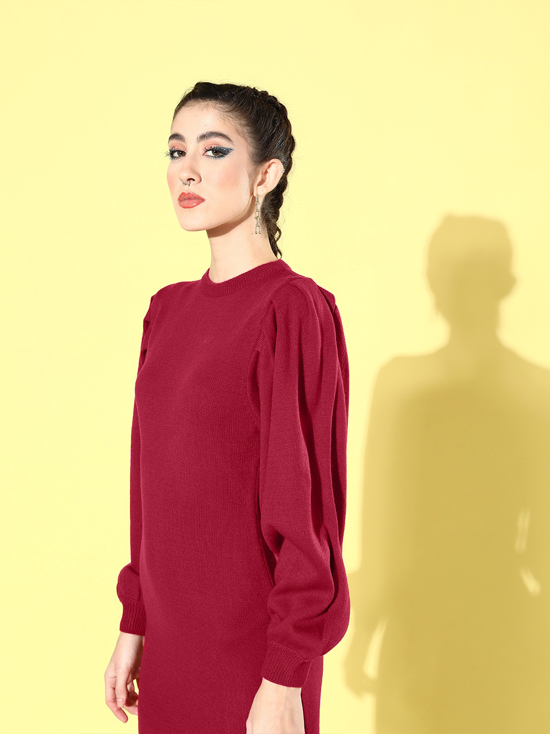 

The Roadster Life Co. Women Magenta Pink Solid Knitted Bodycon Dress
