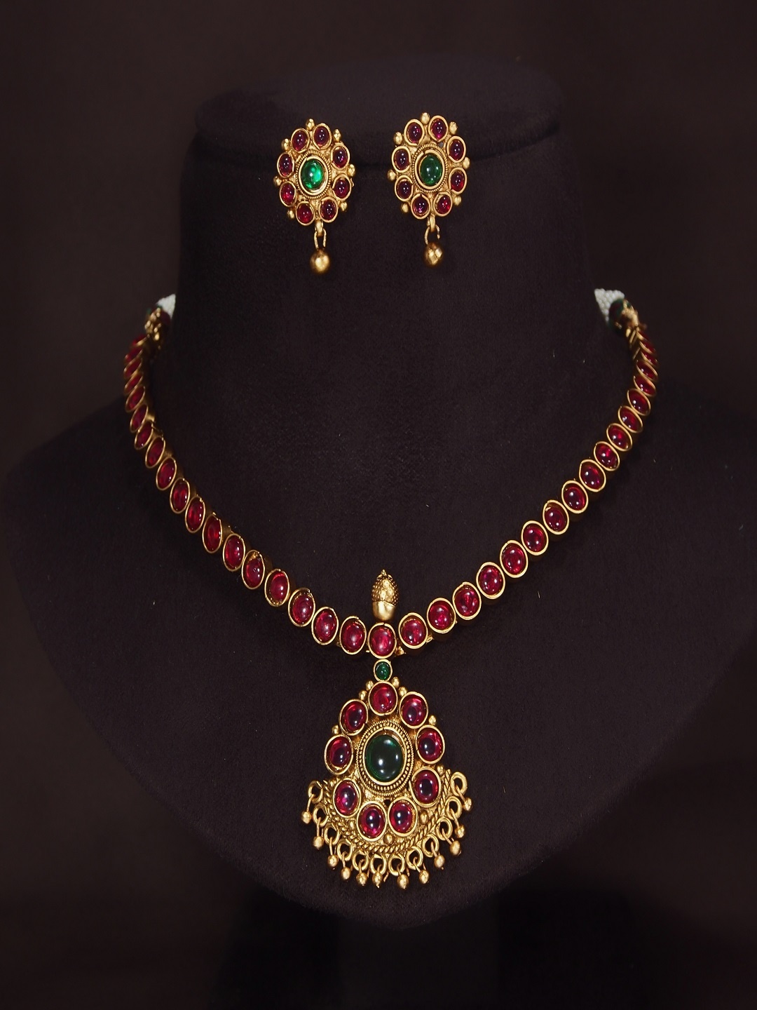 

I Jewels Gold-Plated & Maroon Floral Studded Jewellery Set