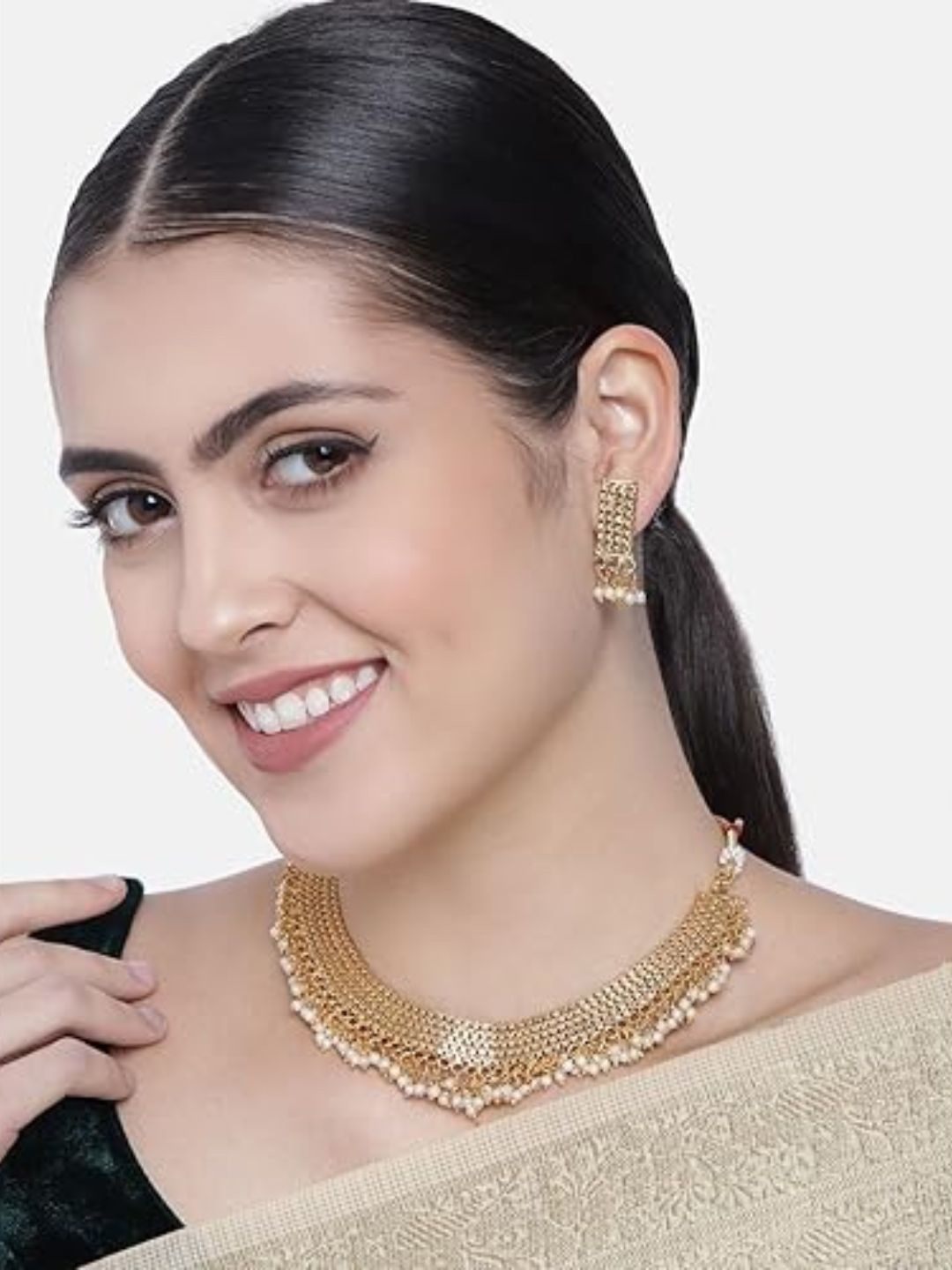 

I Jewels Gold-Plated & White Choker Jewellery Set
