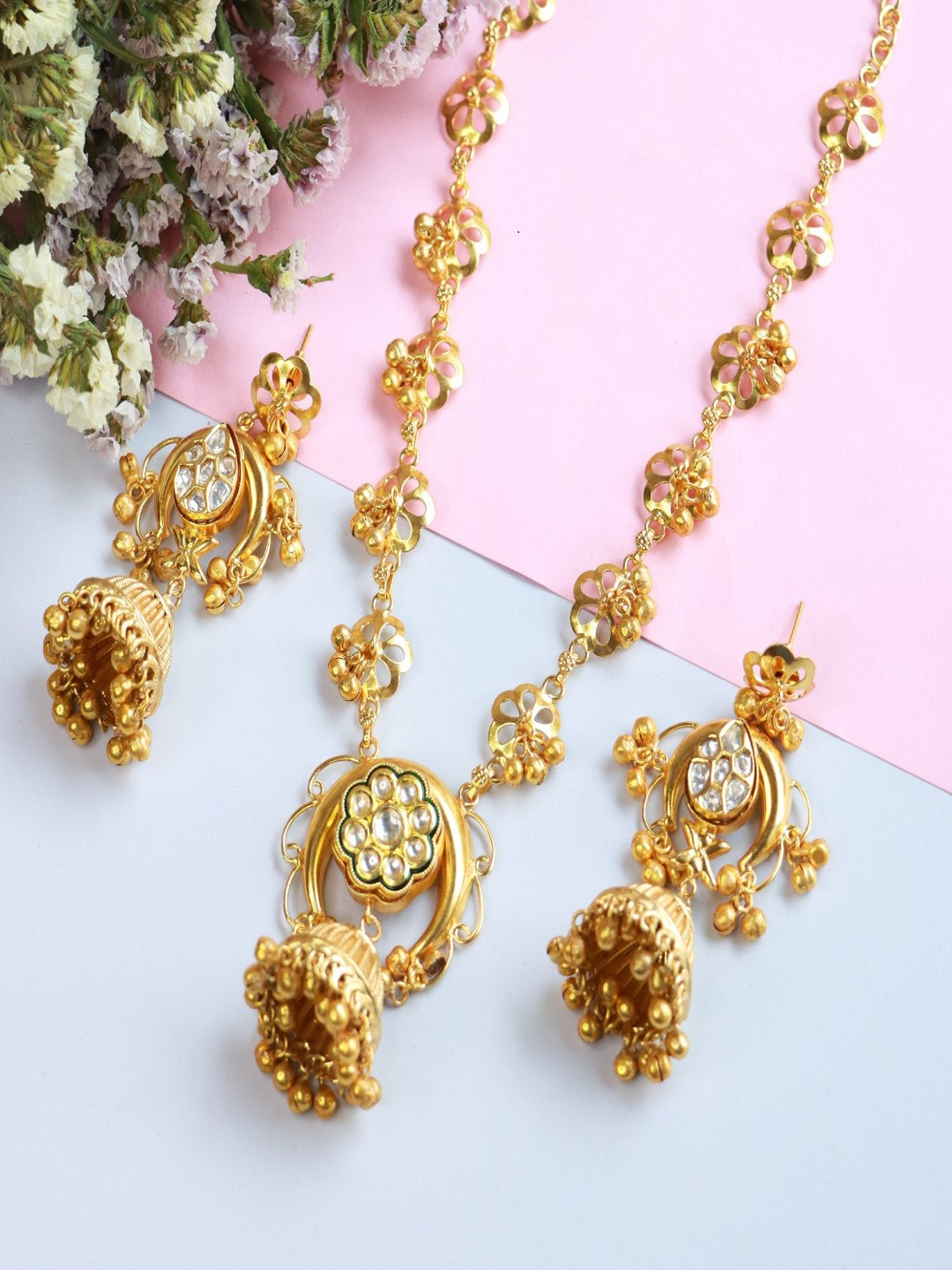 

I Jewels Gold-Plated & White Floral Studded Jewellery Set