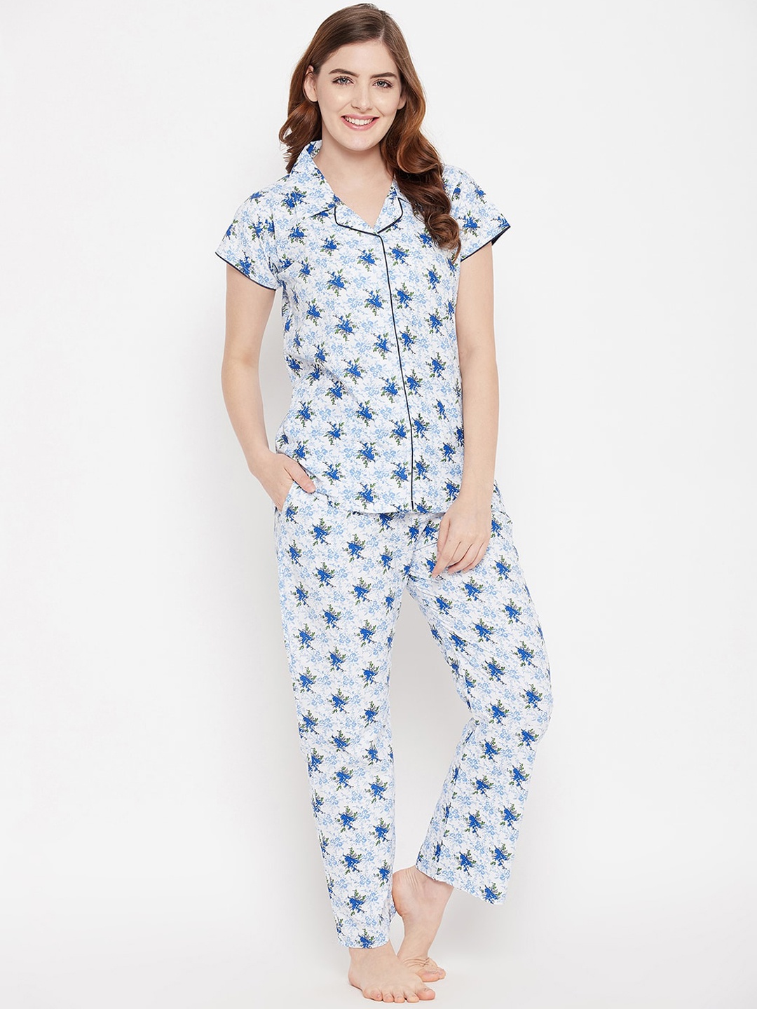 

Clovia Women Blue & White Printed Night suit