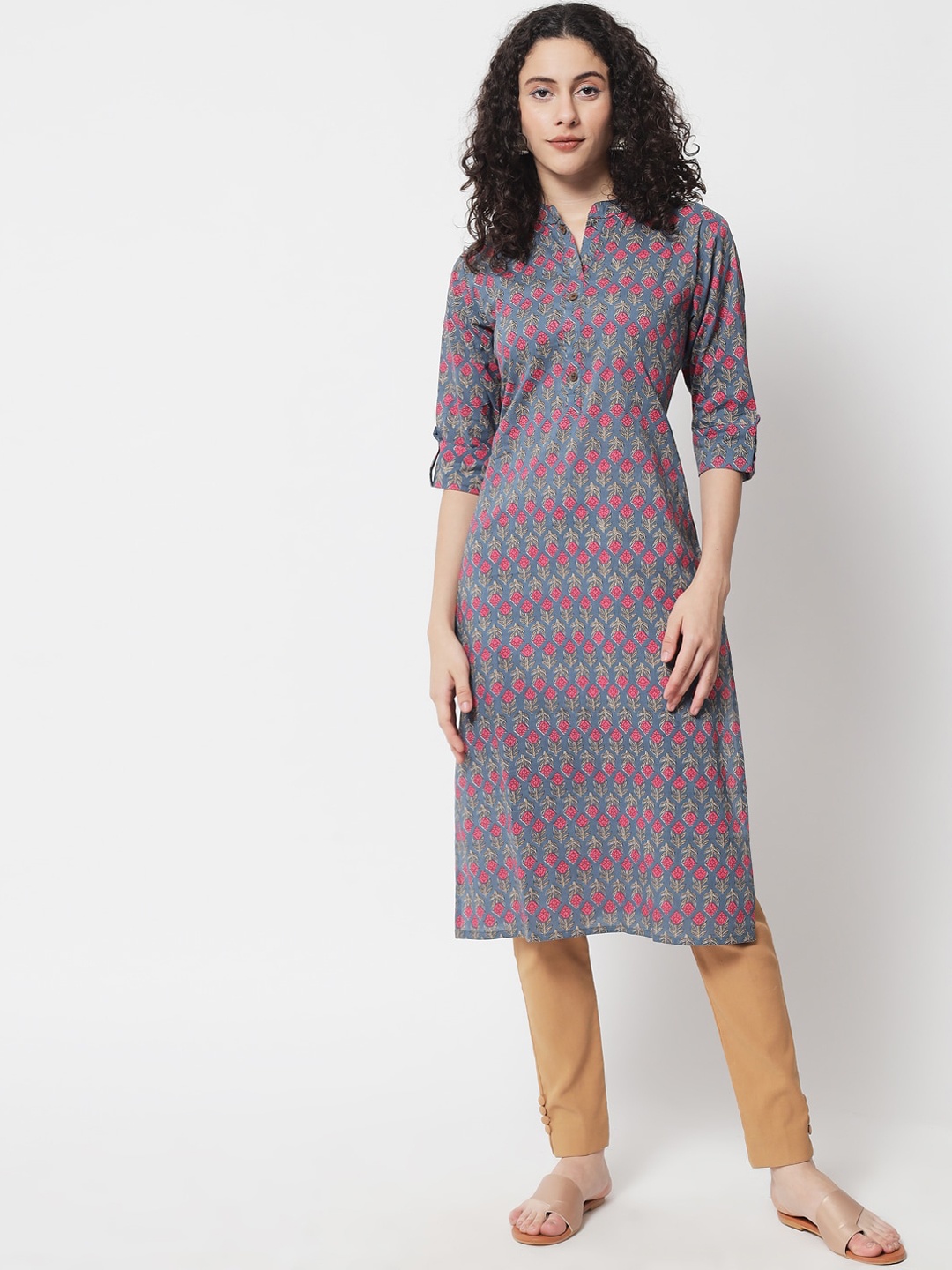 

Spera Women Grey Ethnic Motifs Printed Floral Kurta