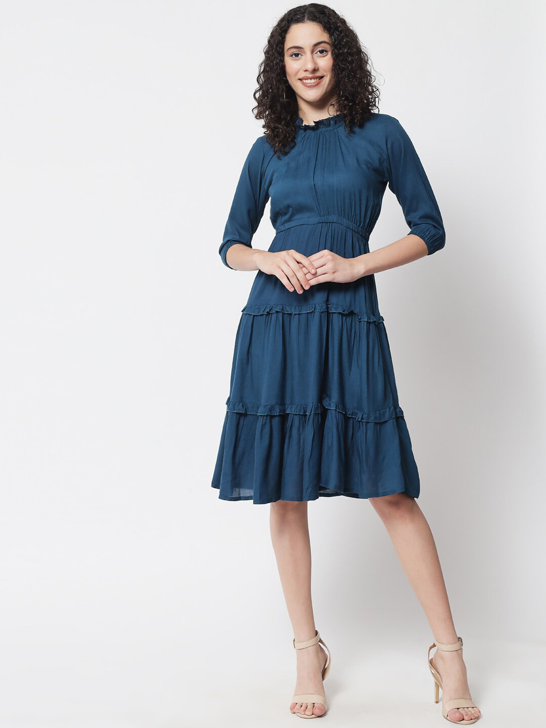 

Spera Women Teal Solid Layered Midi Dress