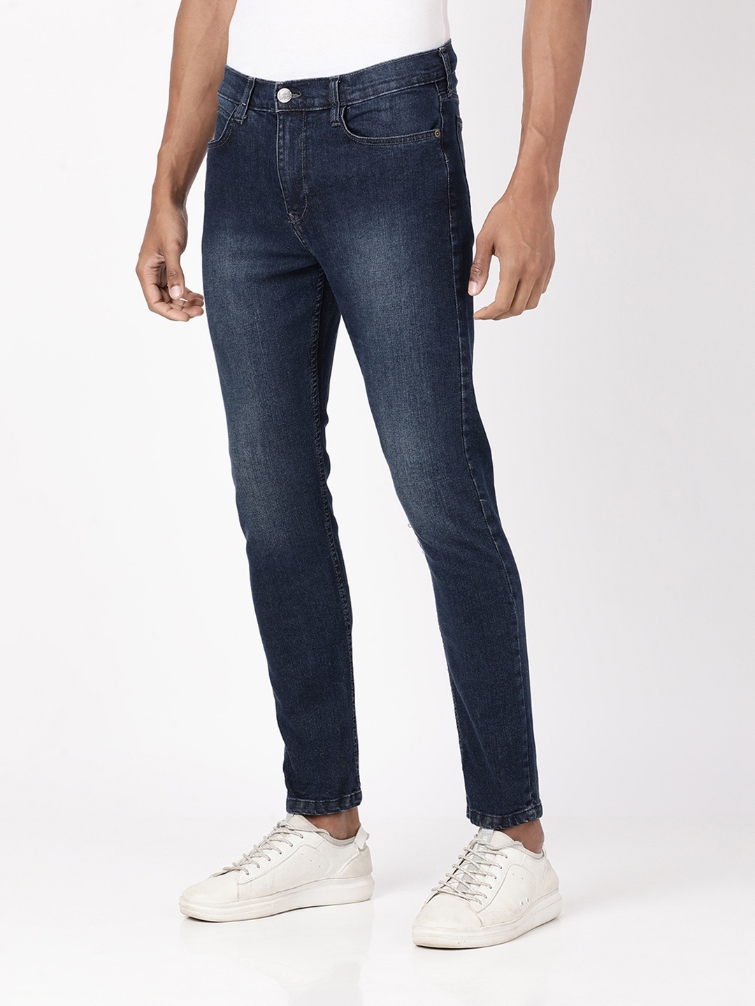 

Lee Men Blue Anton Relaxed Fit Light Fade Stretchable Jeans