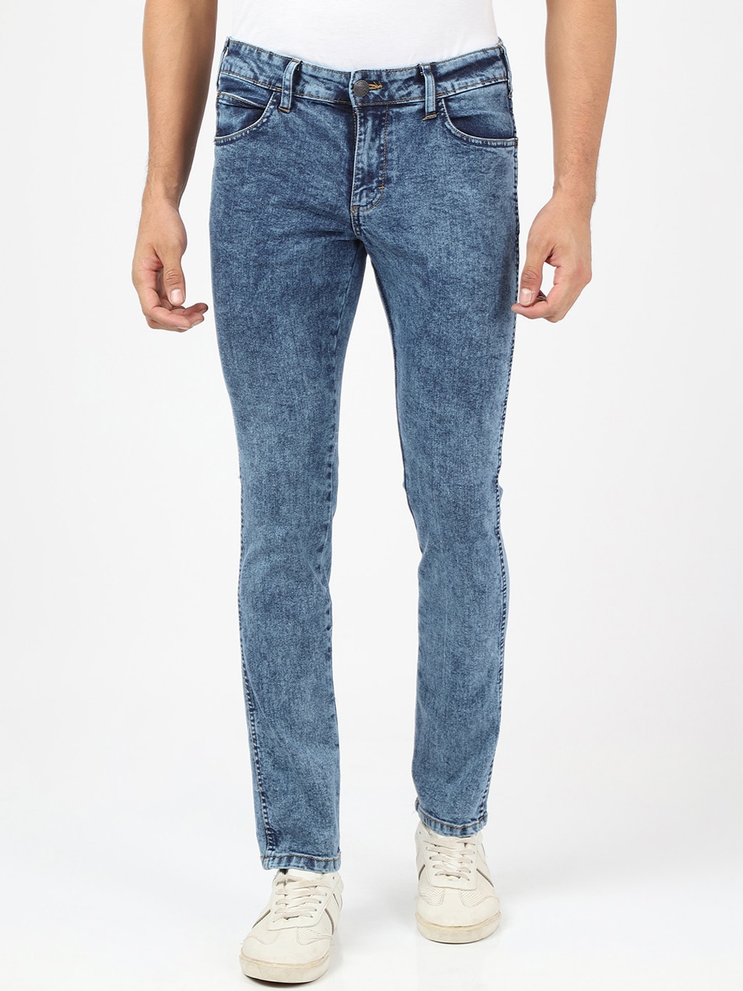 

Wrangler Men Blue Skanders Slim Fit Low-Rise Heavy Fade Stretchable Jeans